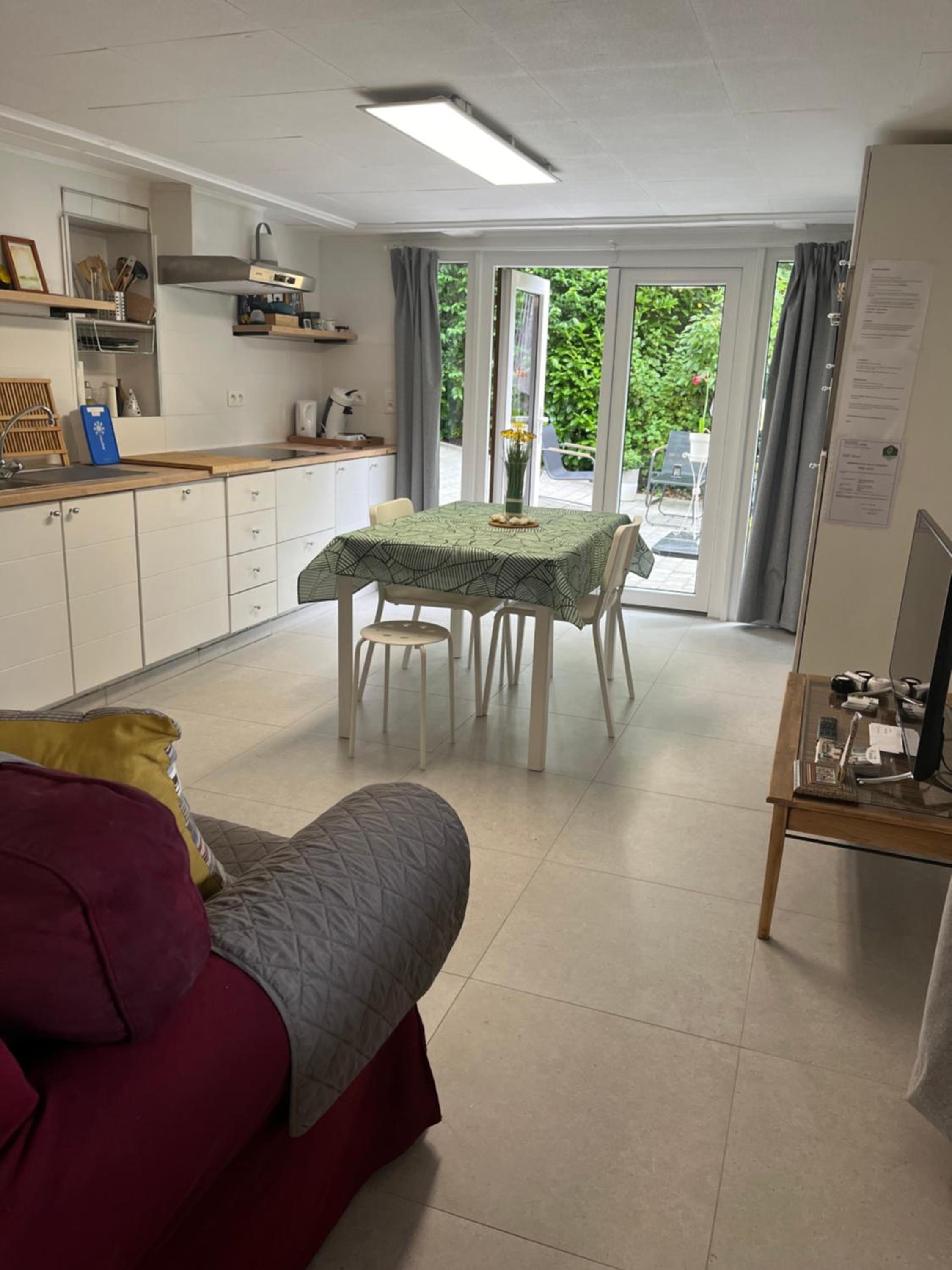 Studio renové rdc terrasse wépion (Namur)