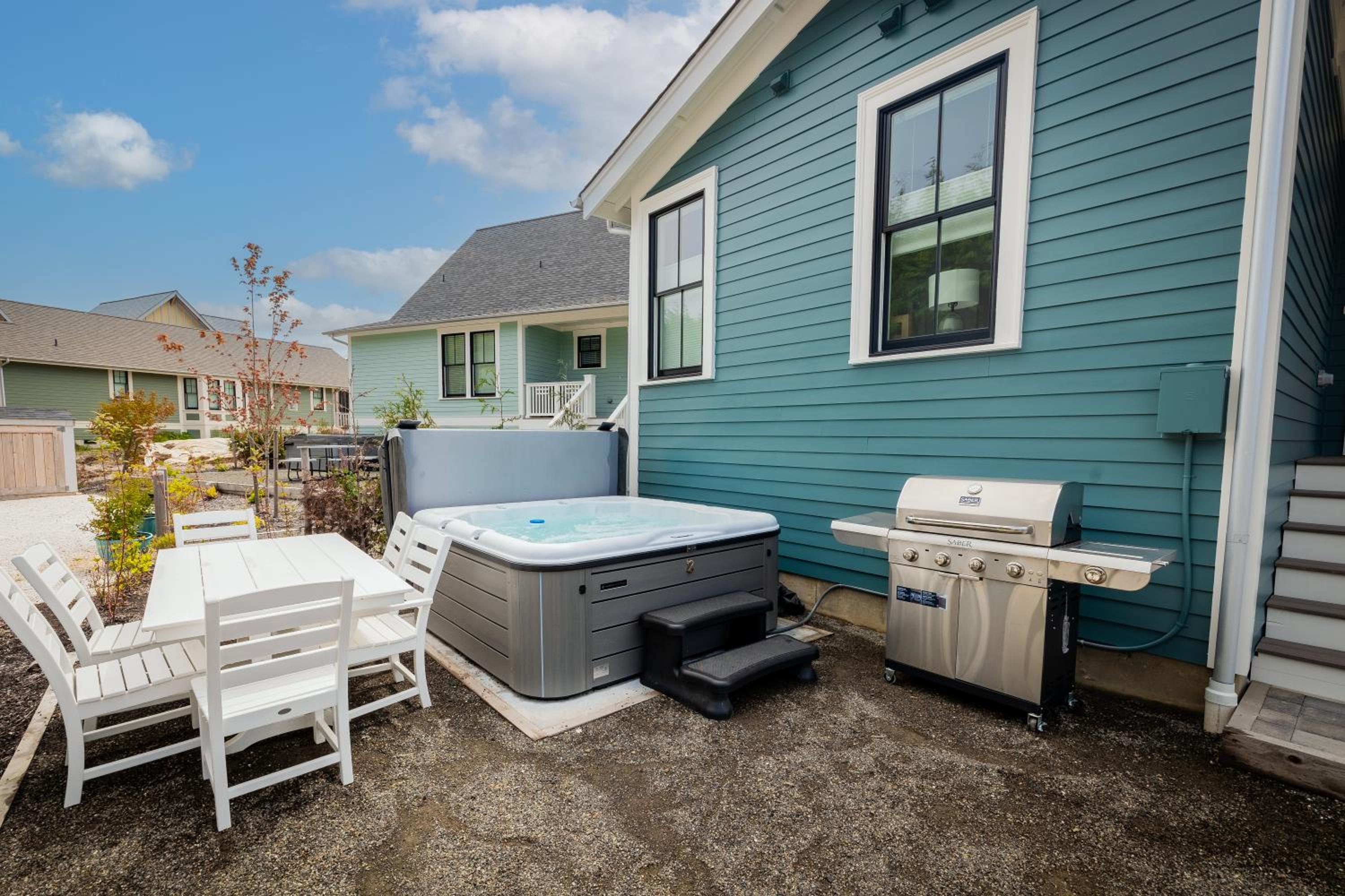 Starry Meadow by Seabrook Hospitality view 2