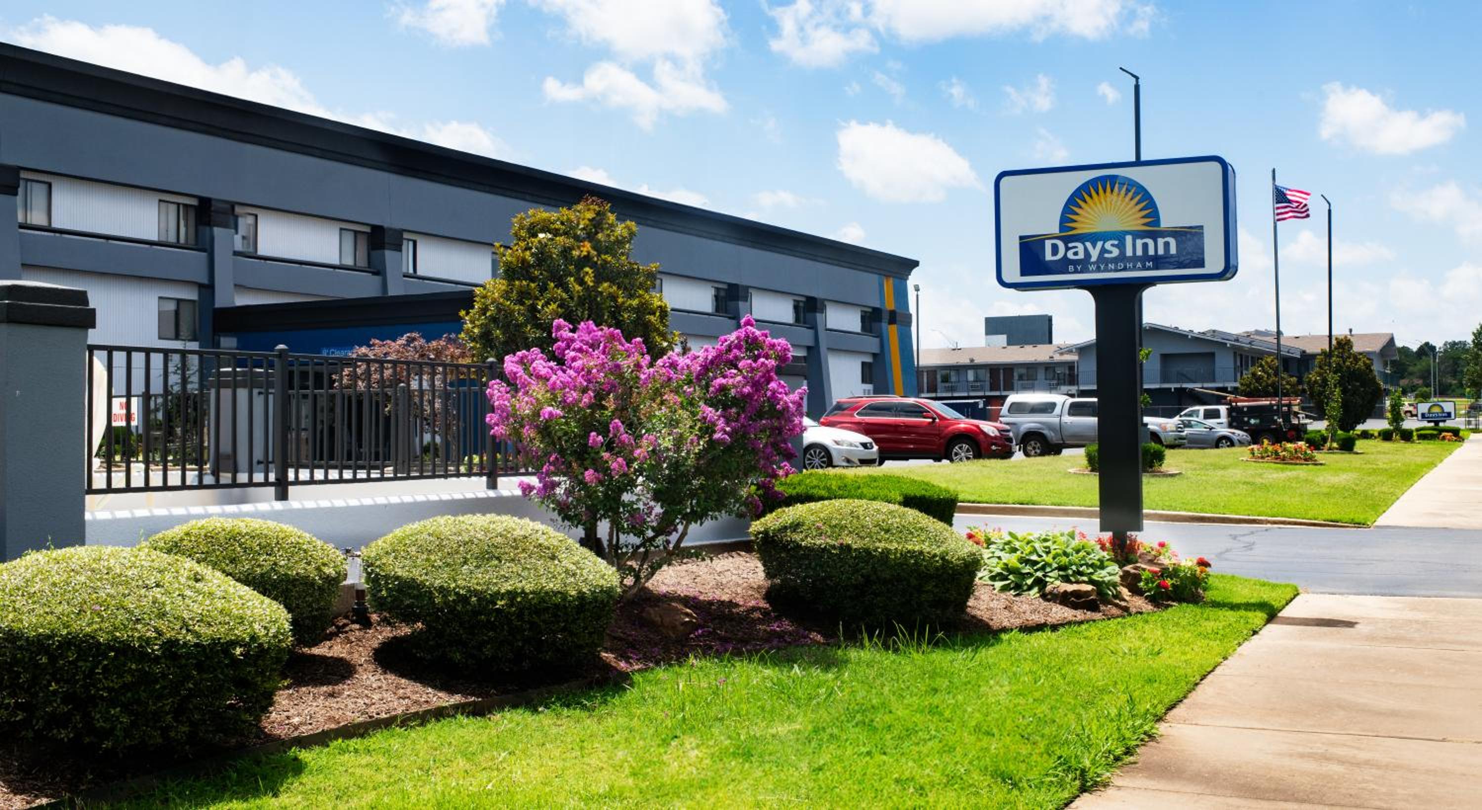 Fort Smith Vacations - Days Inn by Wyndham Fort Smith - Property Image 12