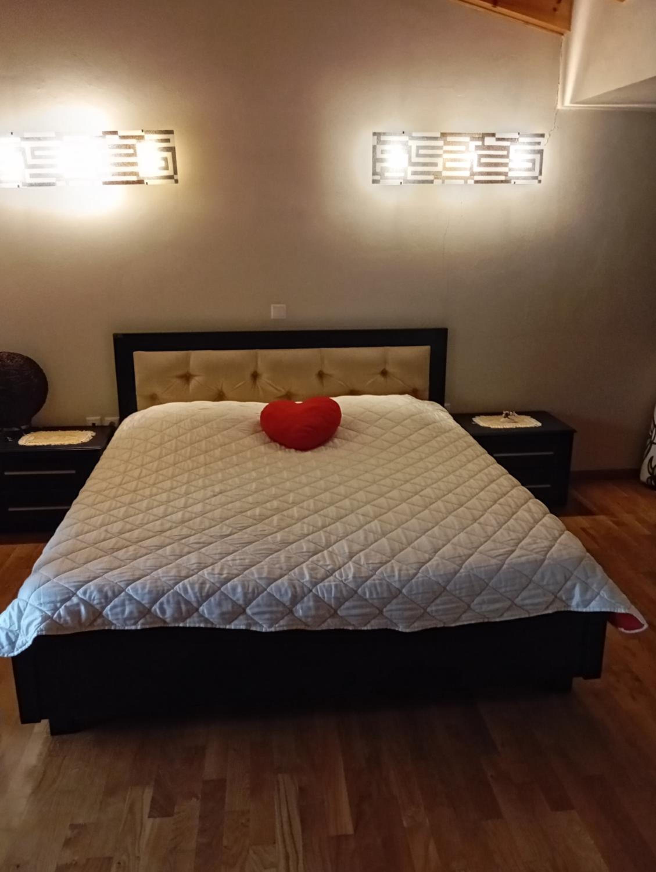 City View ROOM
