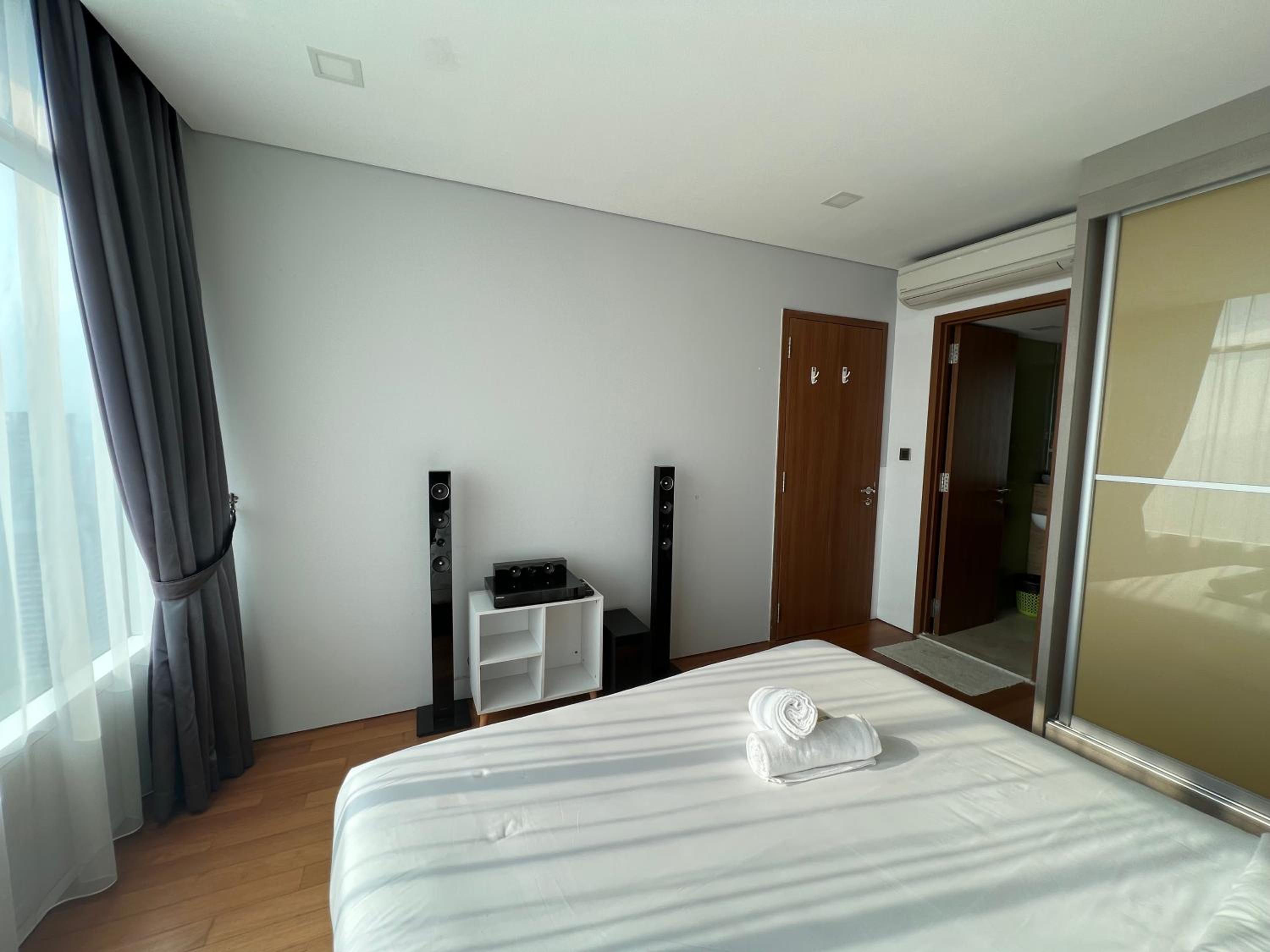 VORTEX SUITES KLCC & KL Tower VIEW