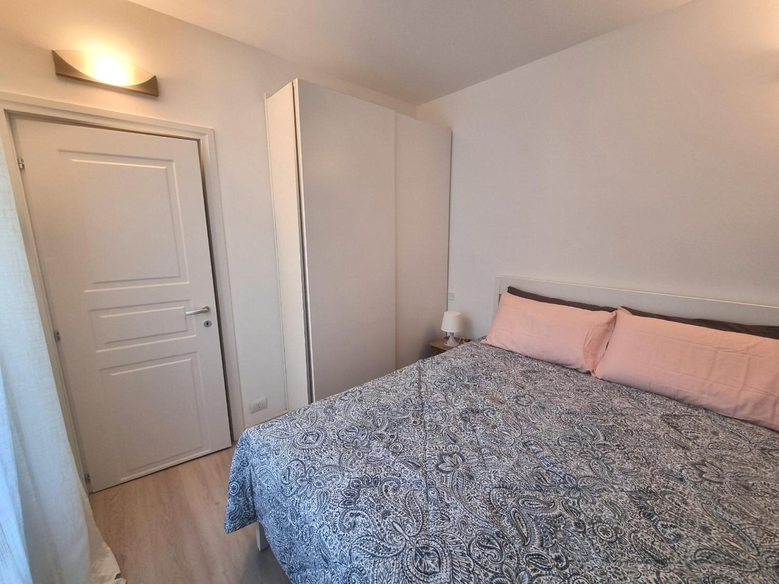 Anciua - Parking Free photo 3