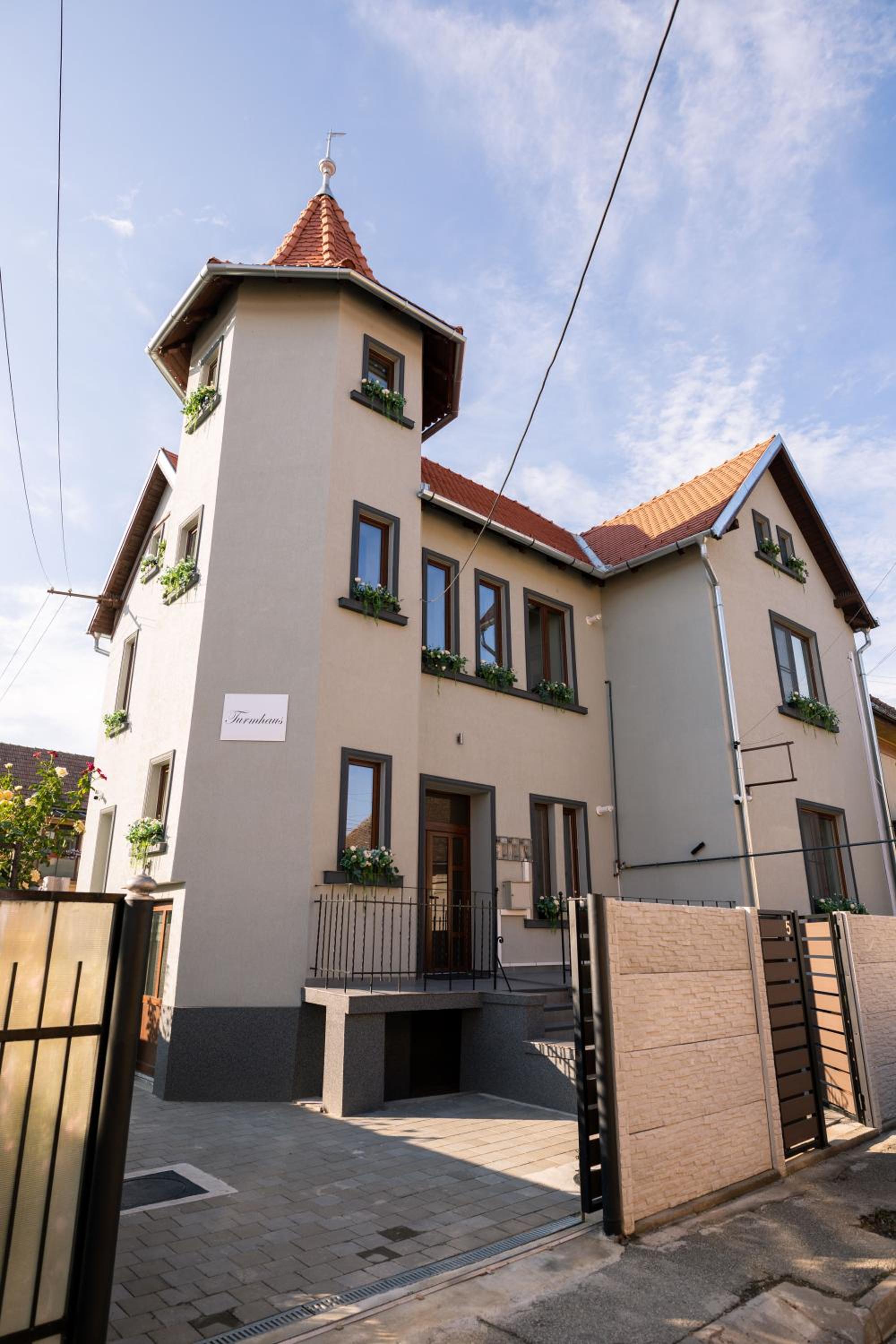 Hotel Turmhaus Hermannstadt - Image 1