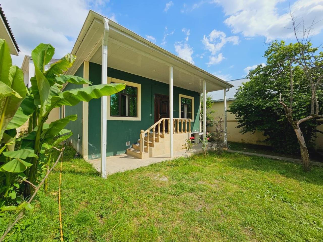 Nice small villa green garden or