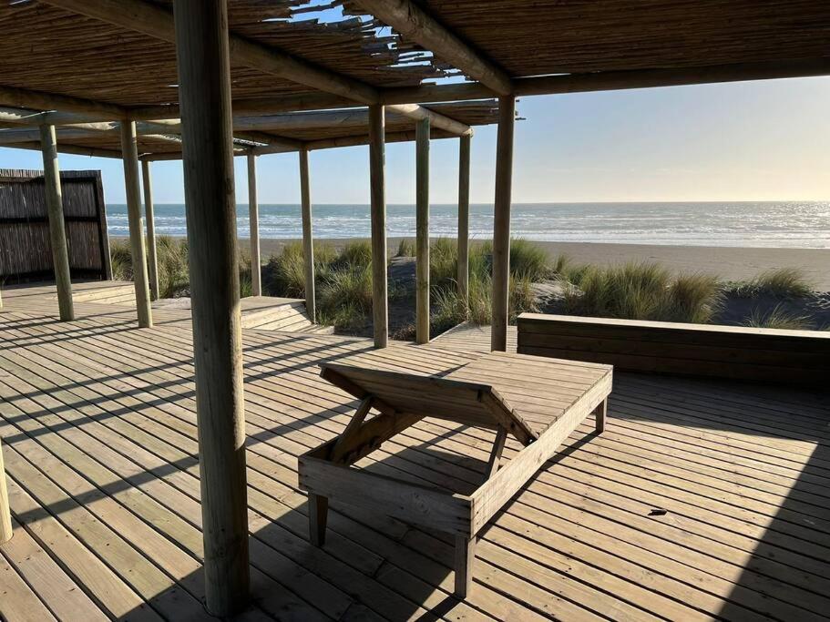 Nueva! Casa en condominio con acceso directo a la playa