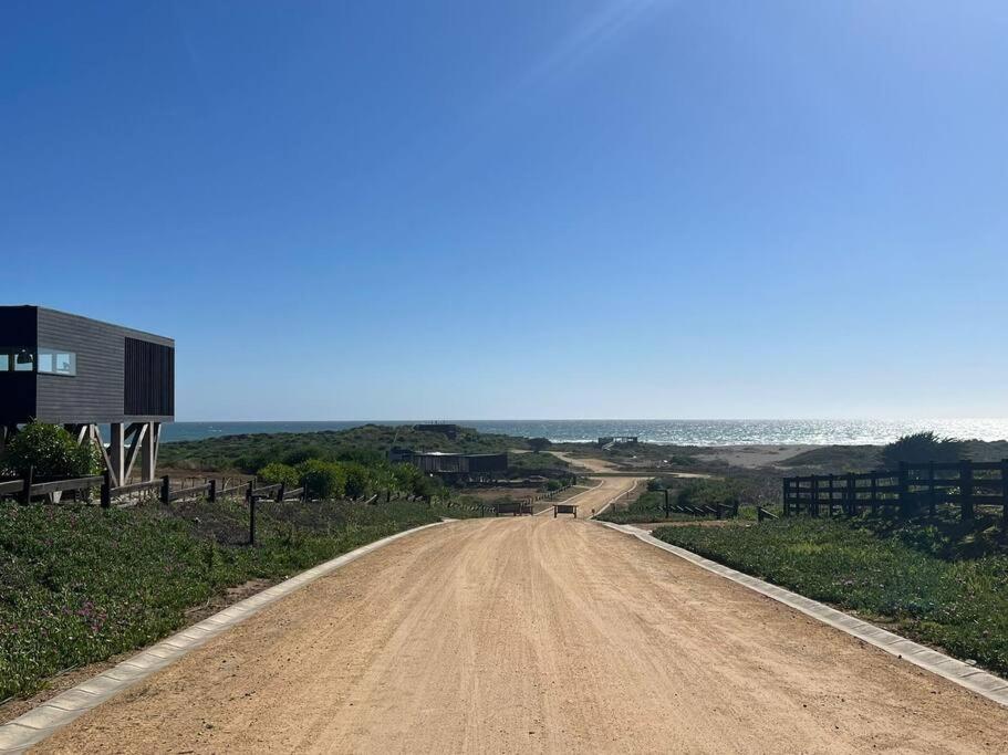 Nueva! Casa en condominio con acceso directo a la playa