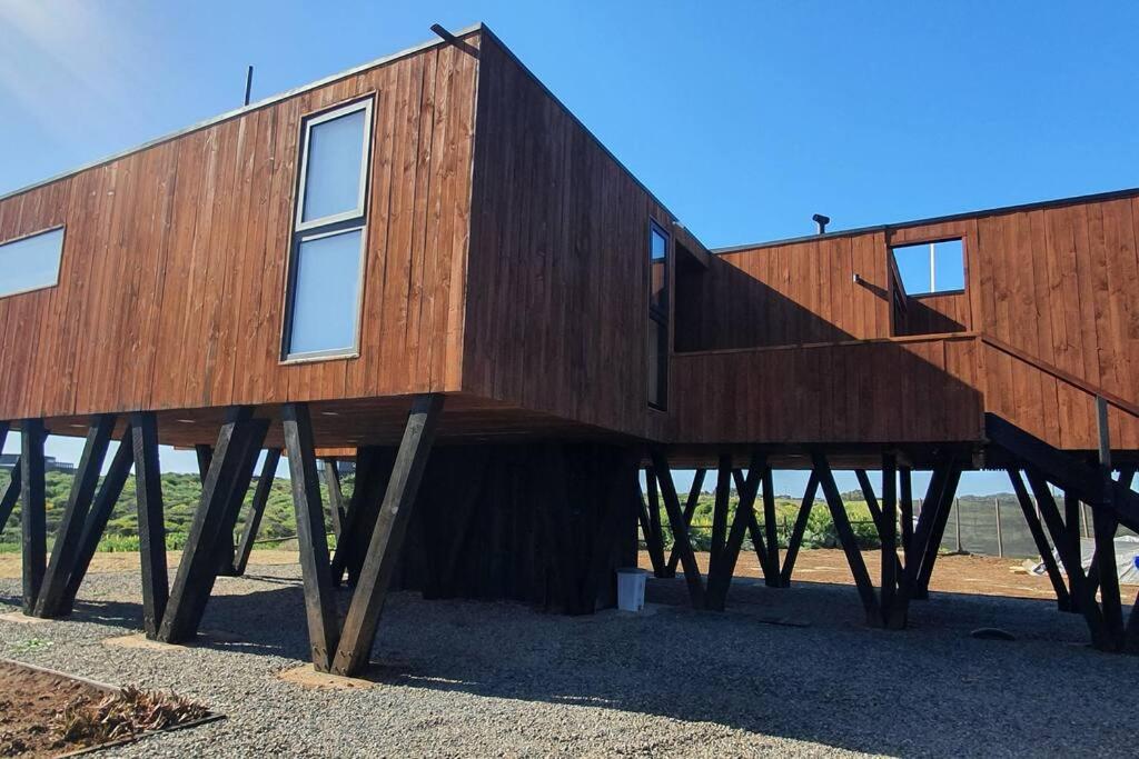 Nueva! Casa en condominio con acceso directo a la playa