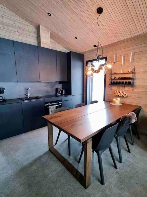 Villa Golden Hill Ylläs, Luxury holiday cabin in Lapland view 3