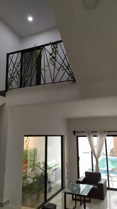 Casa Nueva con Alberca y Jacuzzi
