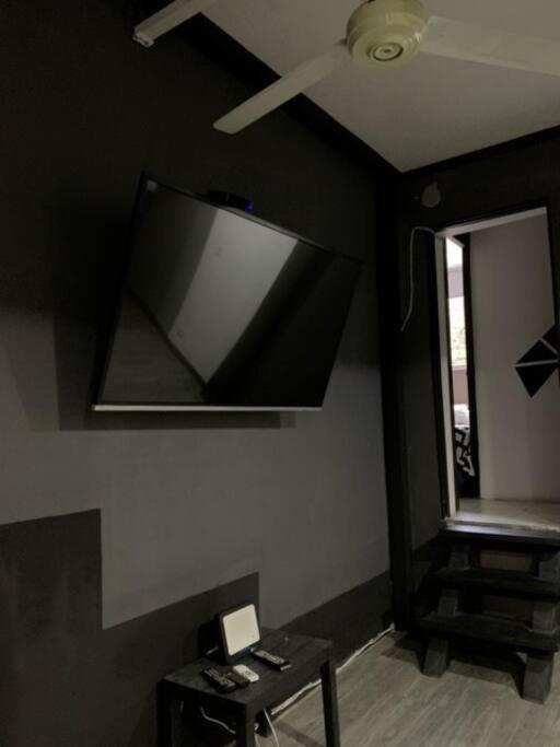 Grand Deluxe Room # 7 ICON Poblado