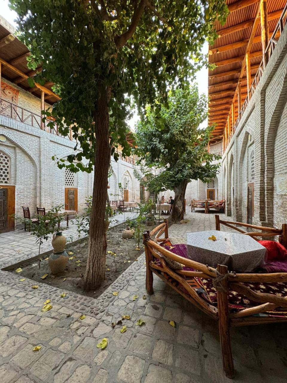Photo 104