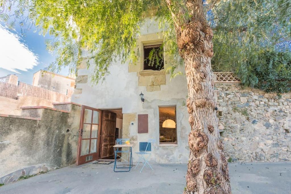 'La Petita' Cruilles Costa Brava Chic Welcoming Cottage Medieval Village