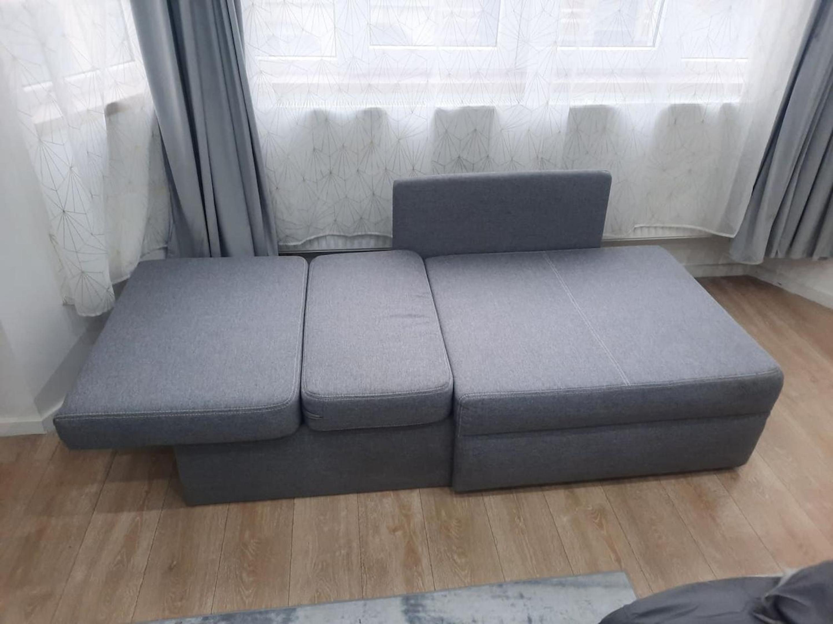 Modern Apartment in Molenbeek-Saint-Jean / 77 m² / Parking