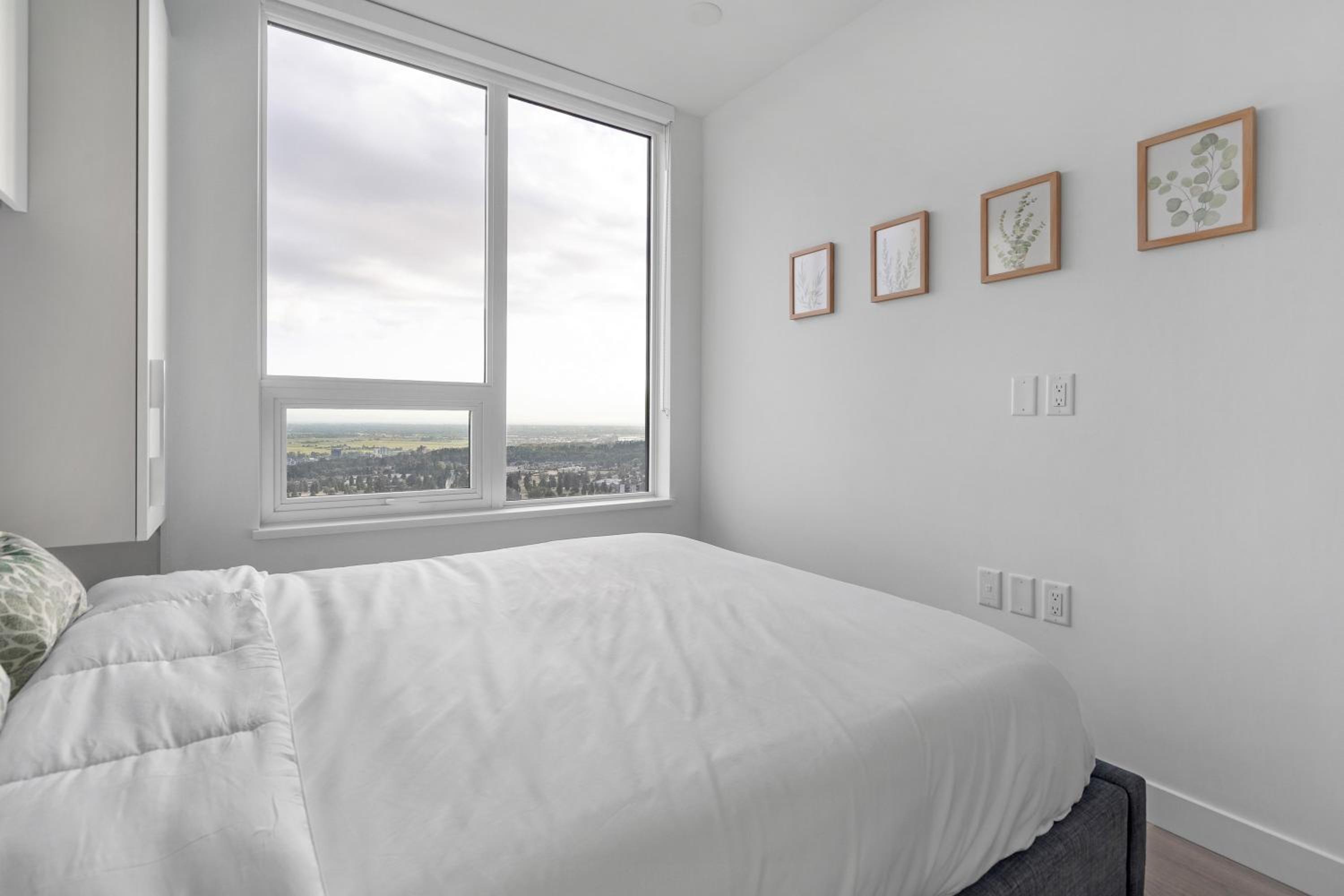 Brand New Apartment with Unbeatable Views Walking Distance to Metrotown Station and Mall