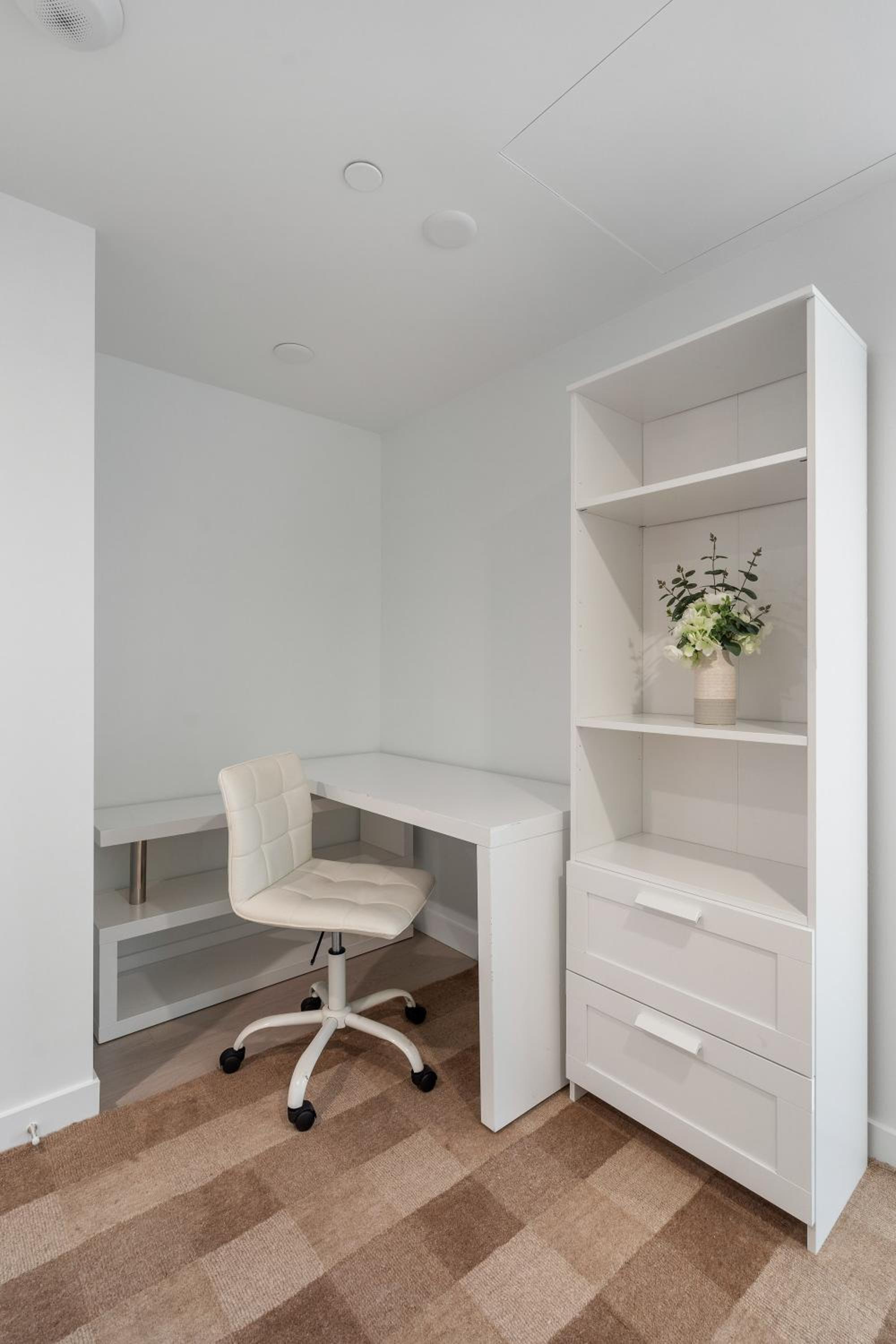 Brand New Apartment with Unbeatable Views Walking Distance to Metrotown Station and Mall