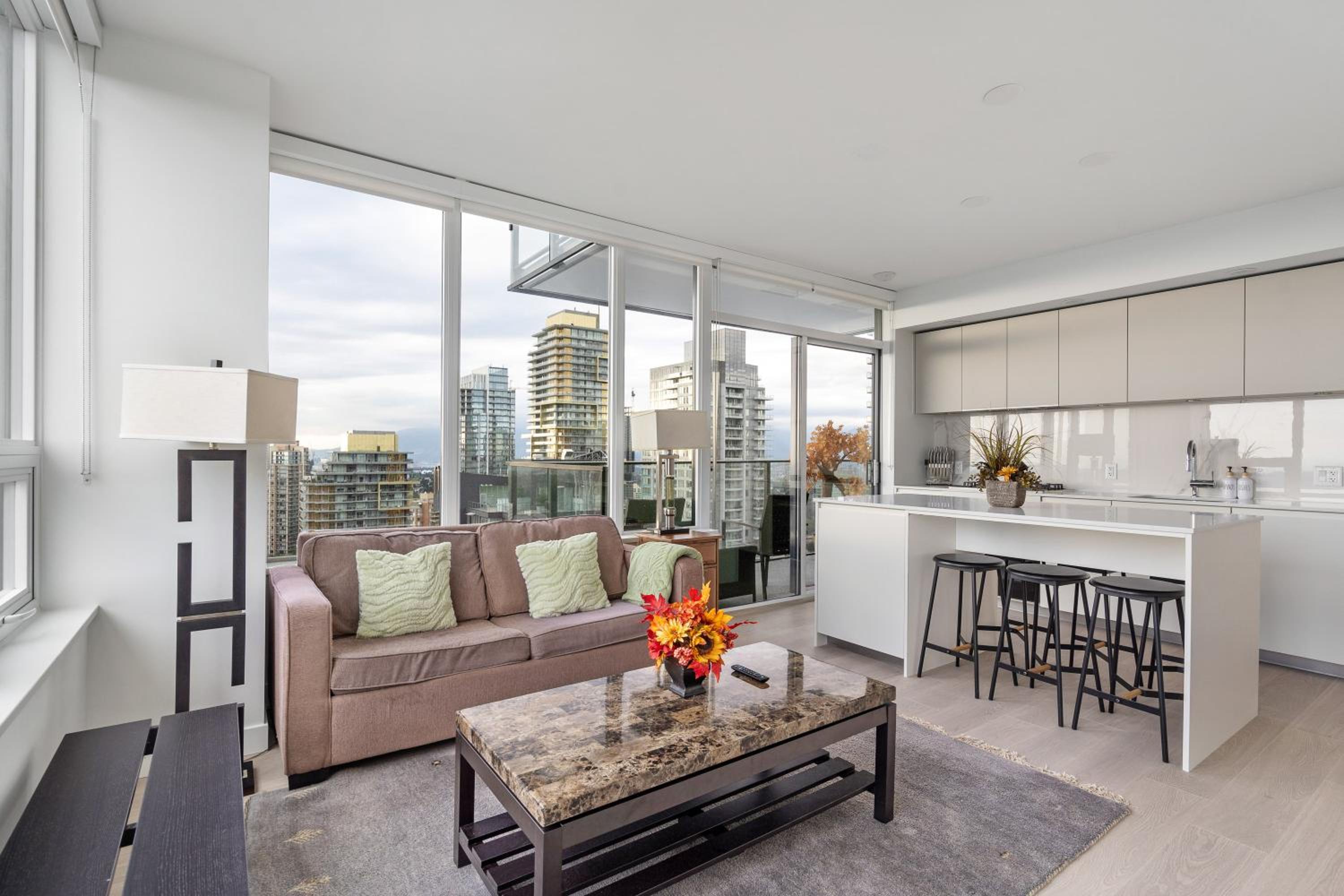 Brand New Apartment with Unbeatable Views Walking Distance to Metrotown Station and Mall