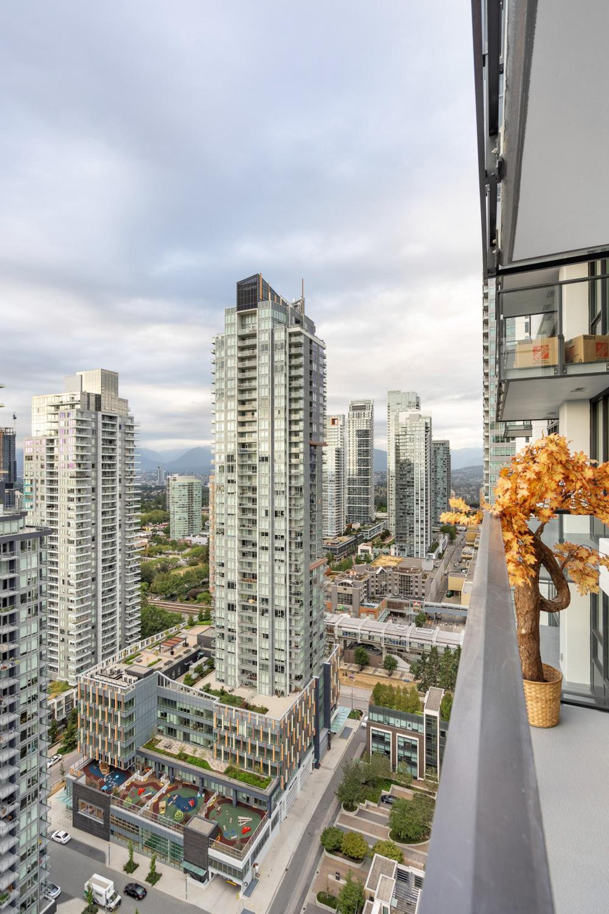 Brand New Apartment with Unbeatable Views Walking Distance to Metrotown Station and Mall