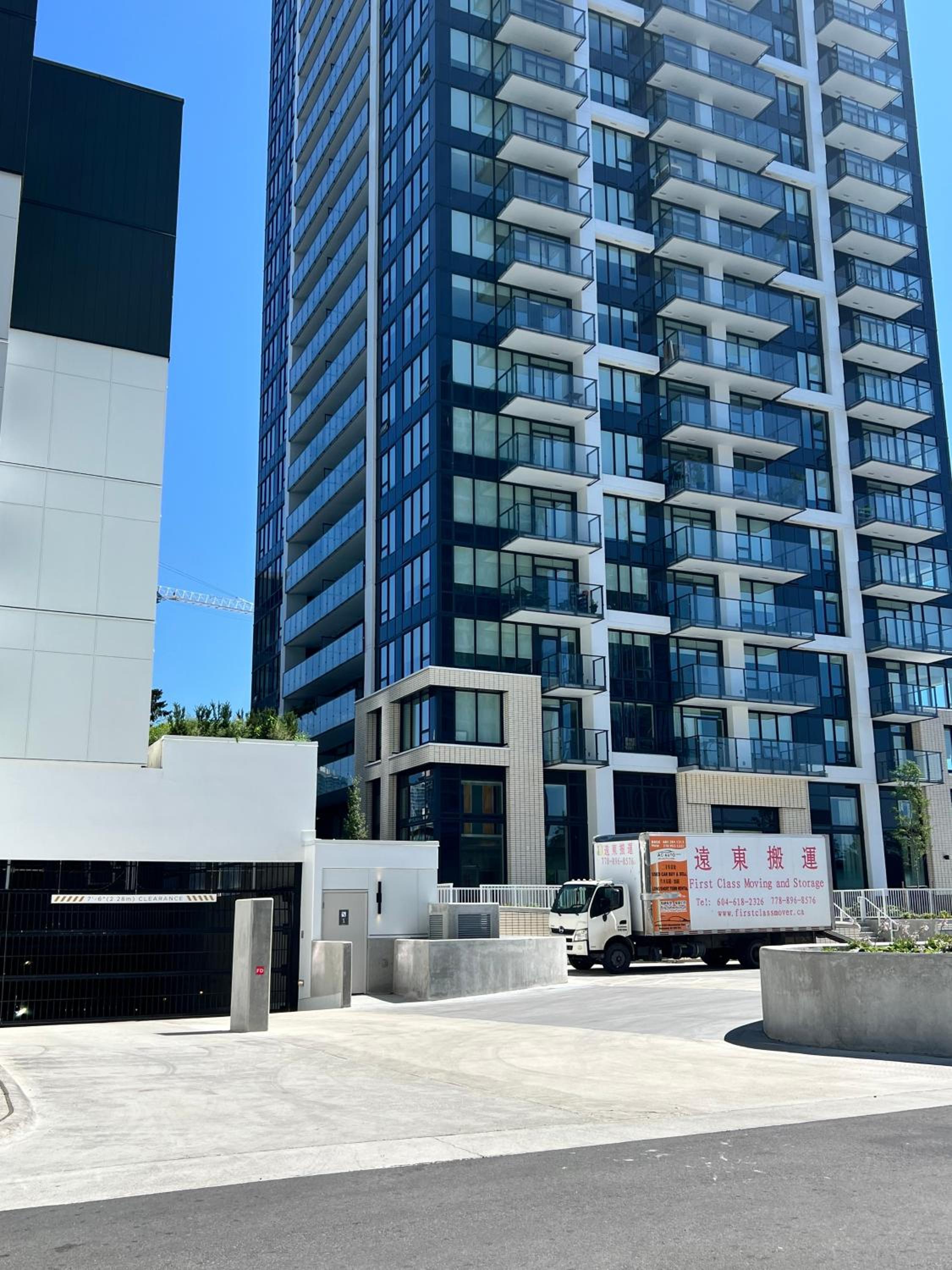 Brand New Apartment with Unbeatable Views Walking Distance to Metrotown Station and Mall
