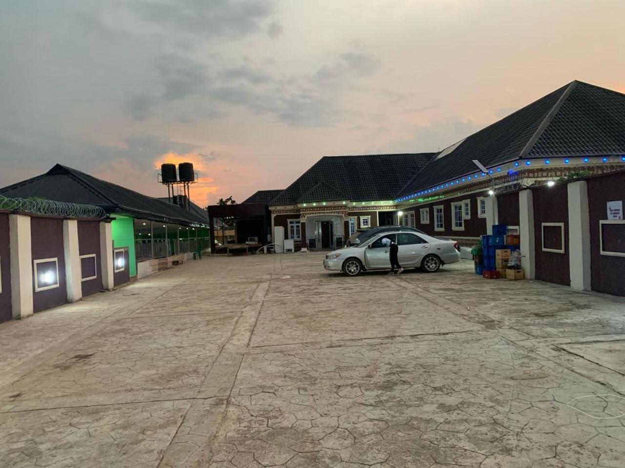 M&A Royal Guest House & Bar view 4