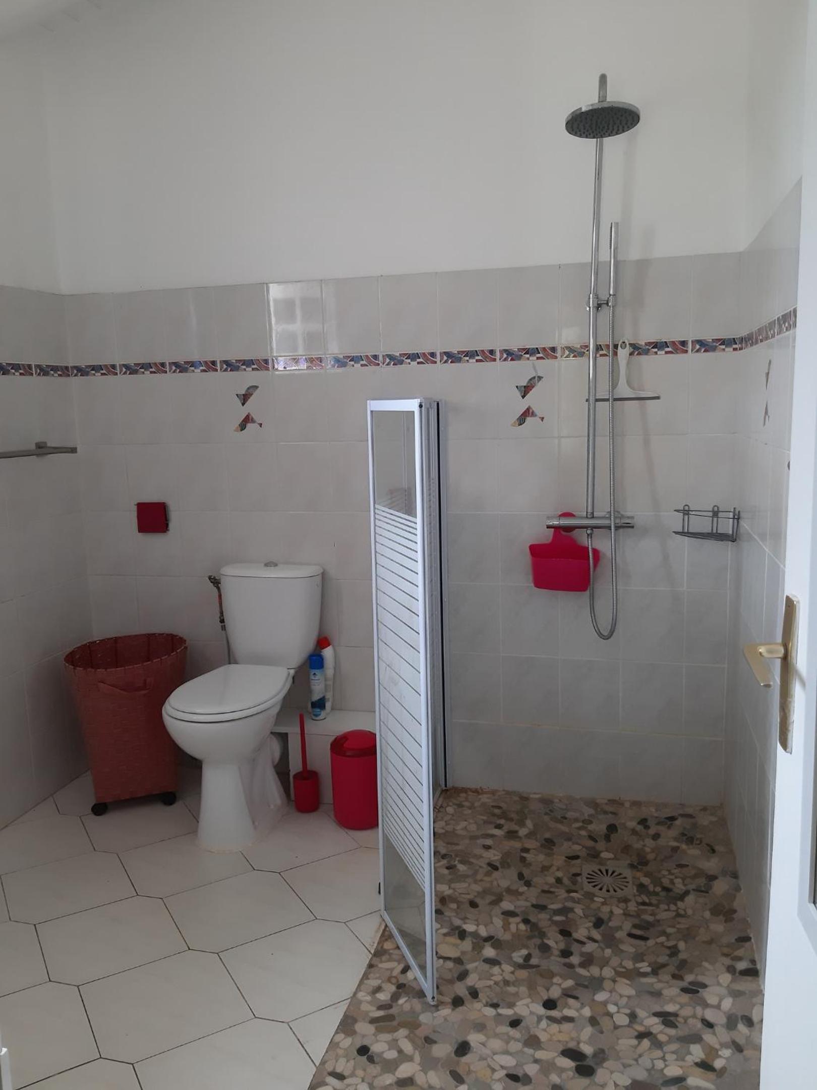Studio cosy à Sainte Rose 19 m² avec piscine partagée view 3
