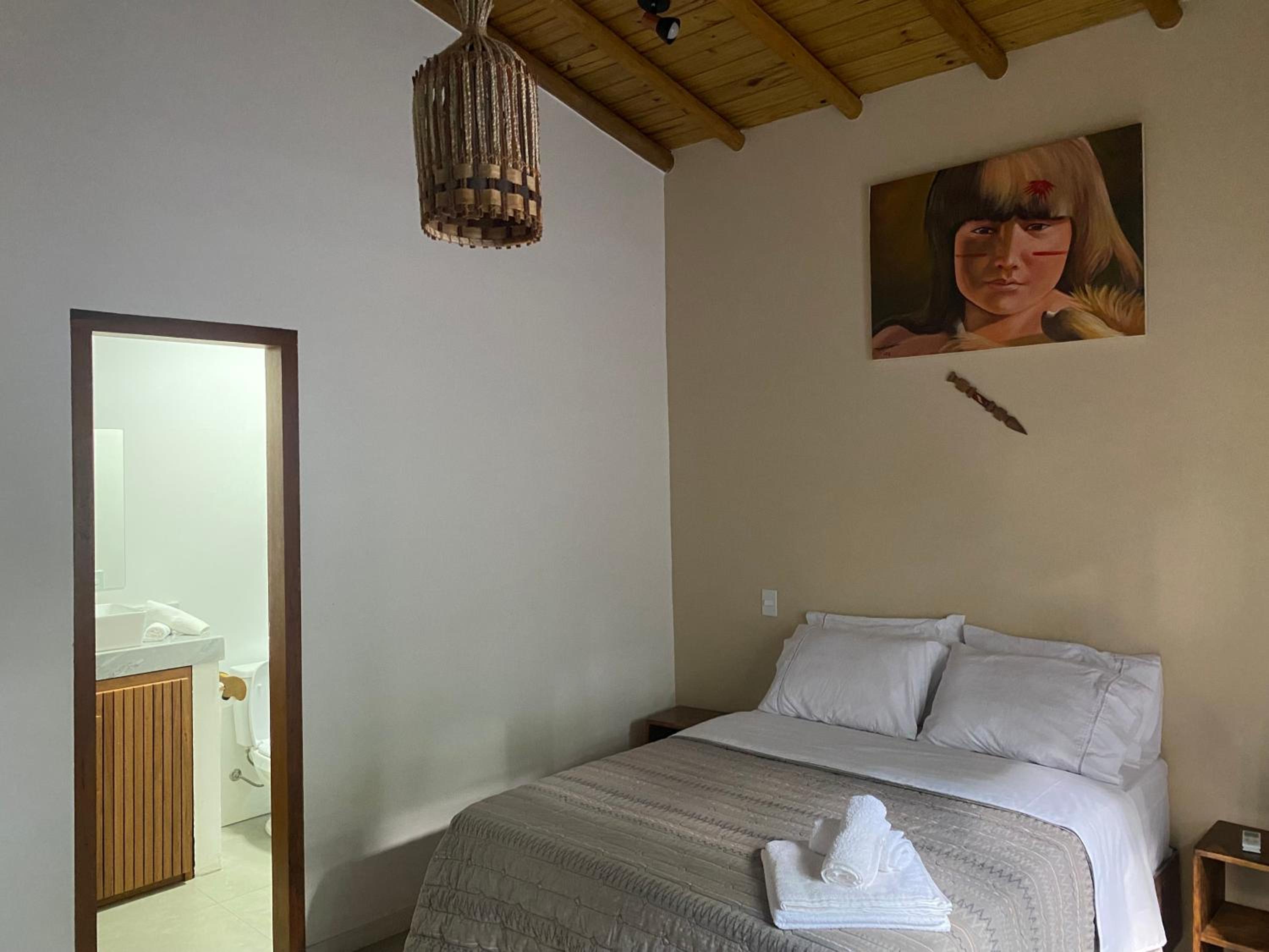 Rustige vrijstaande villa met privézwembad en tuin, nabij het strand