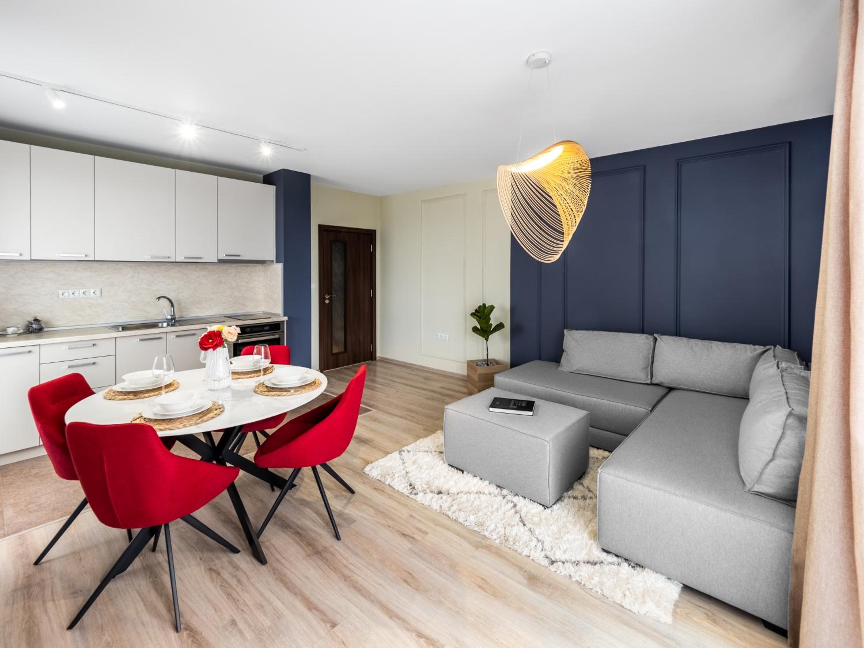 The Boulevard Luxury Apartment 2