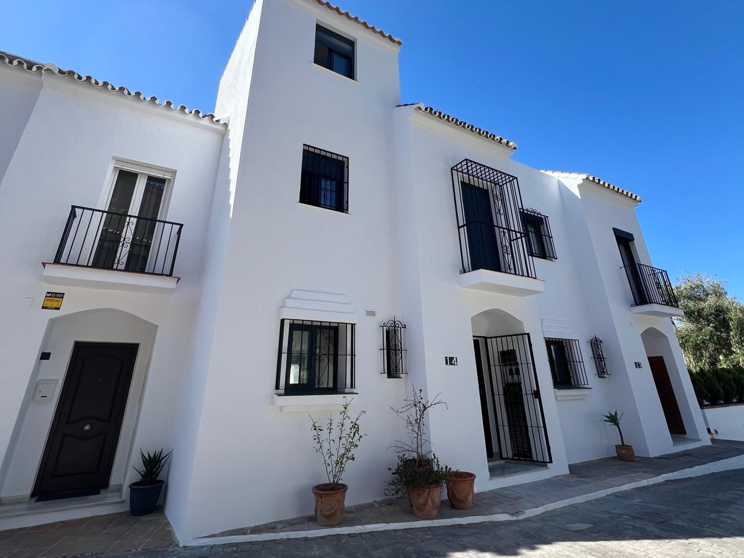 Casabel Beach Villa Playa Alicate Marbella