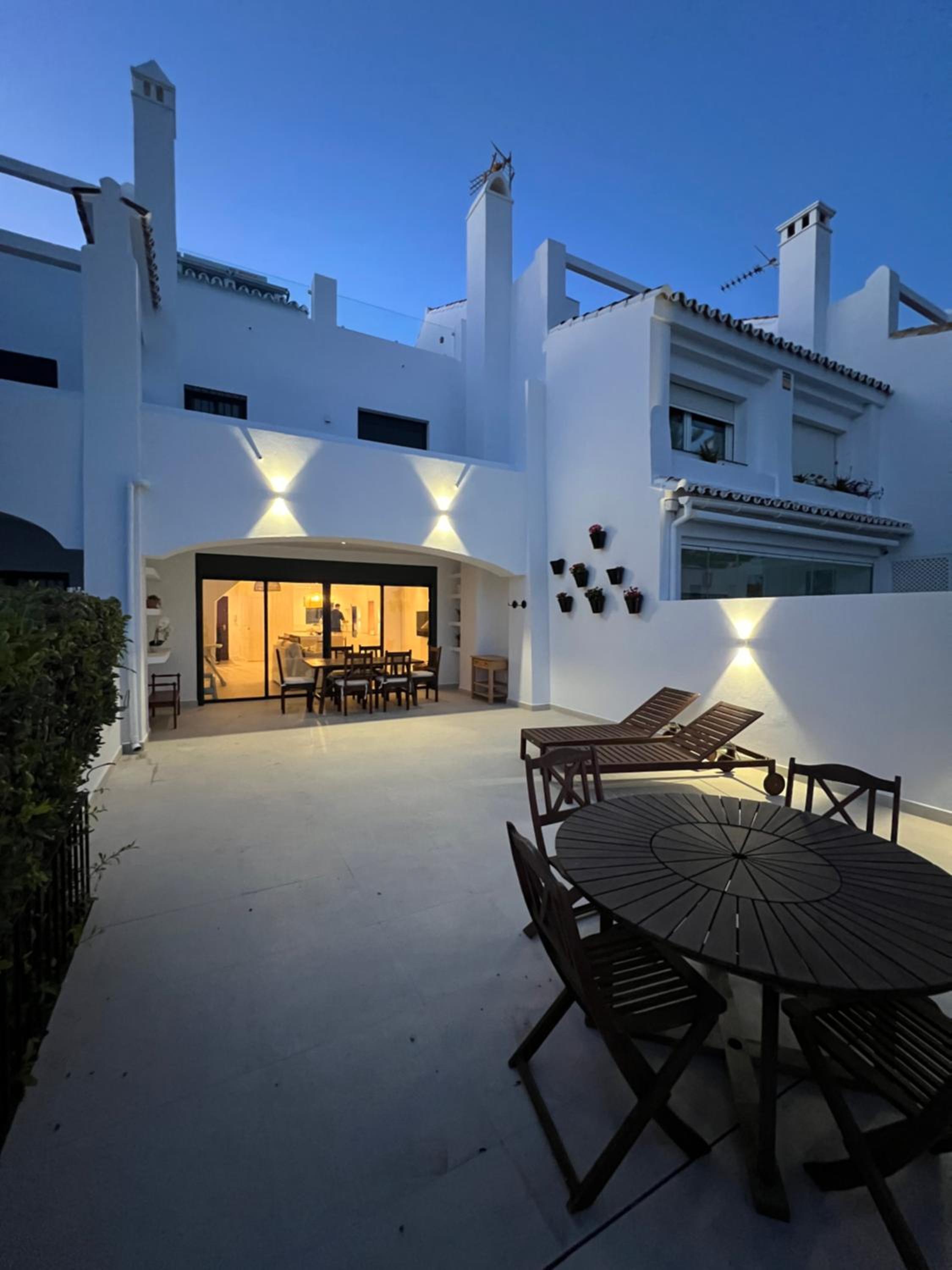 Casabel Beach Villa Playa Alicate Marbella