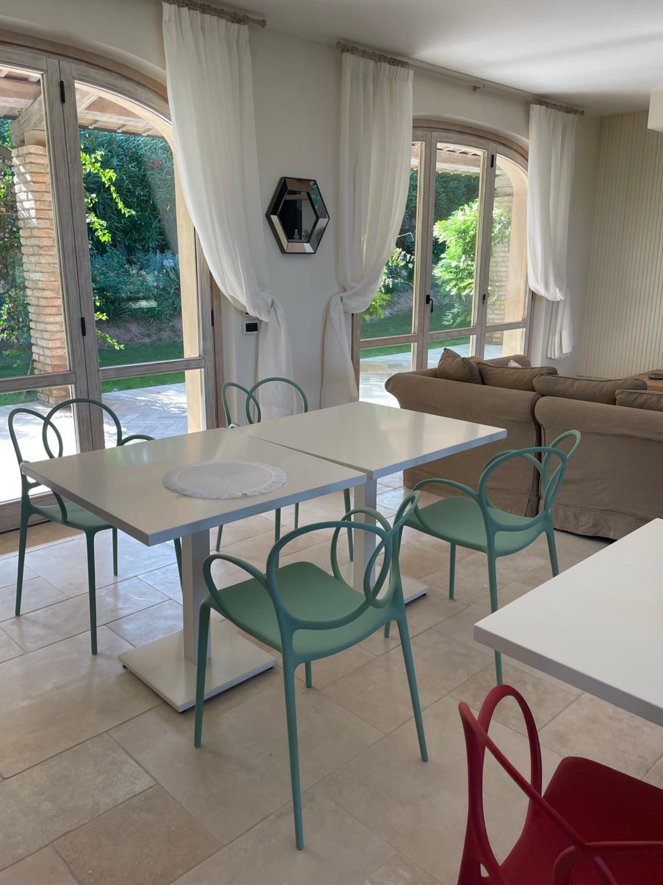 La BouganVillea
