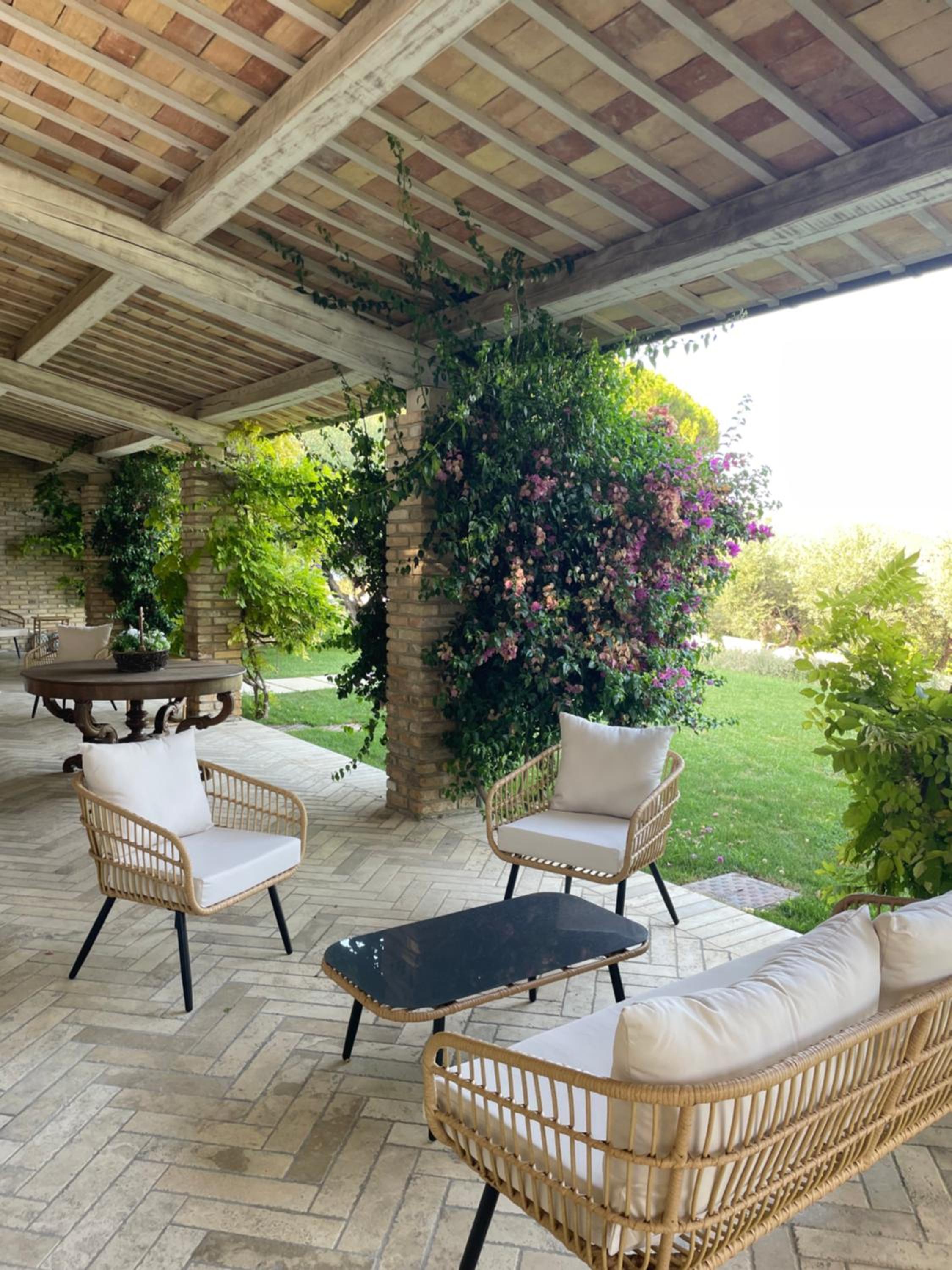 La BouganVillea