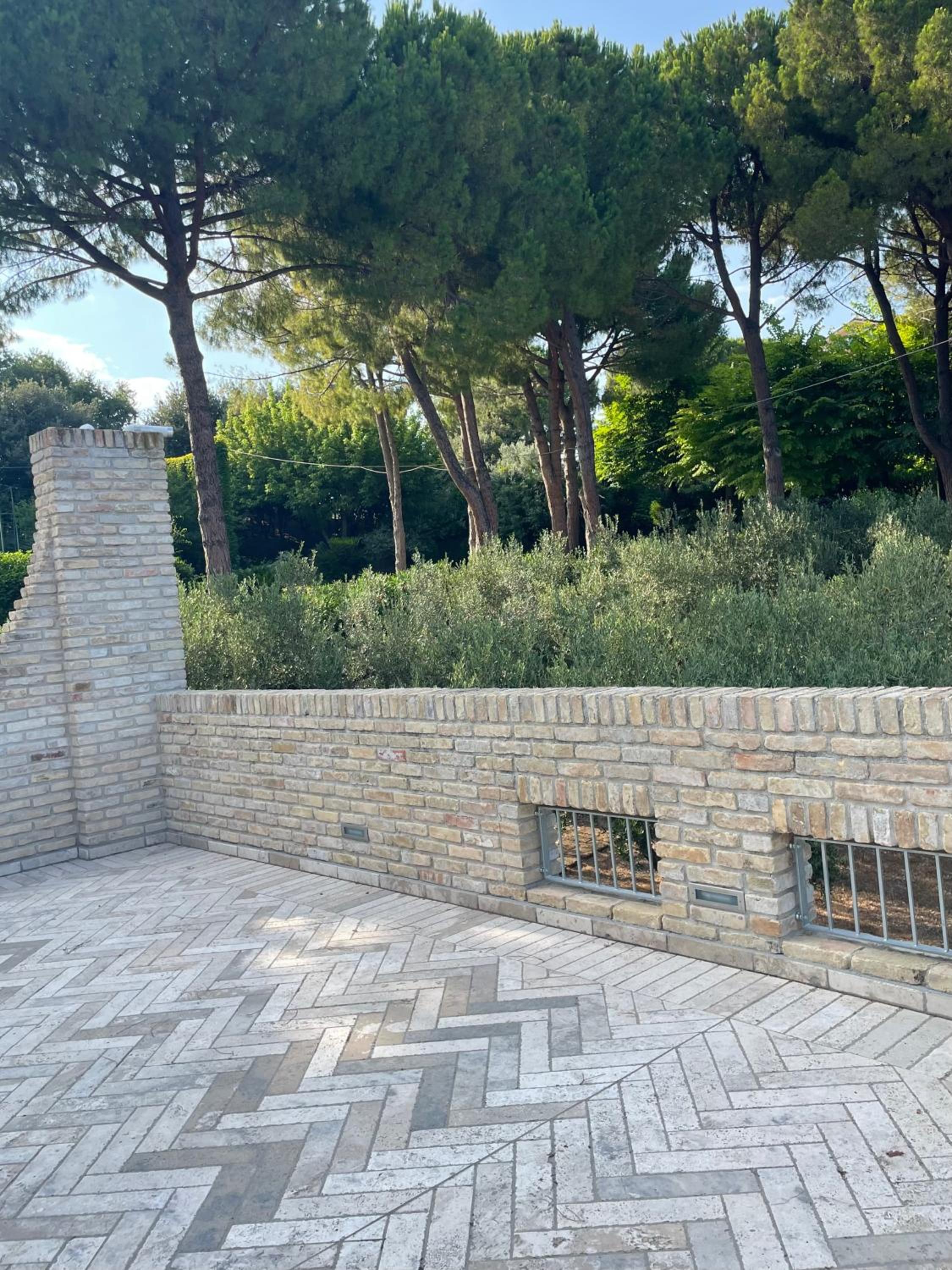 La BouganVillea