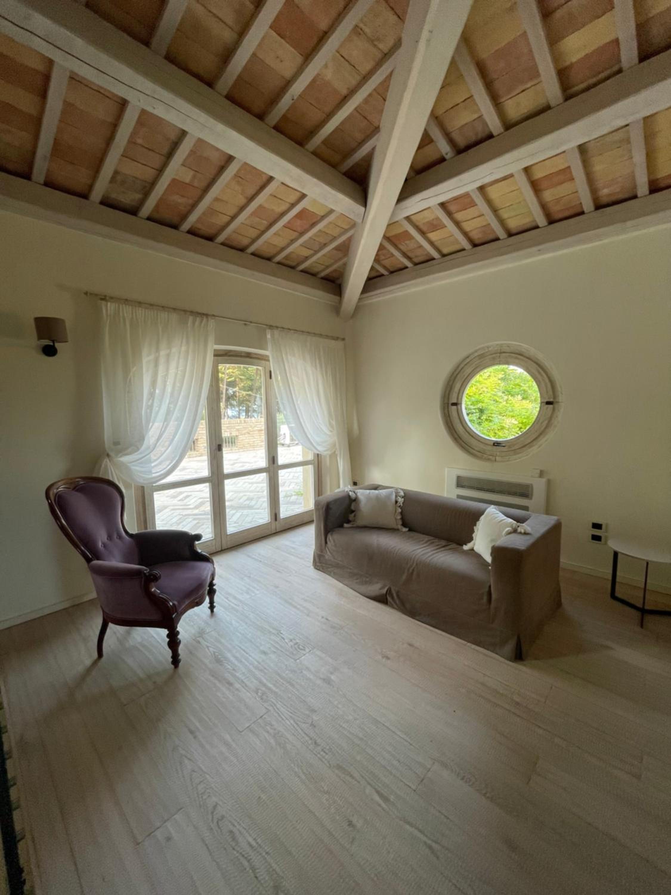 La BouganVillea