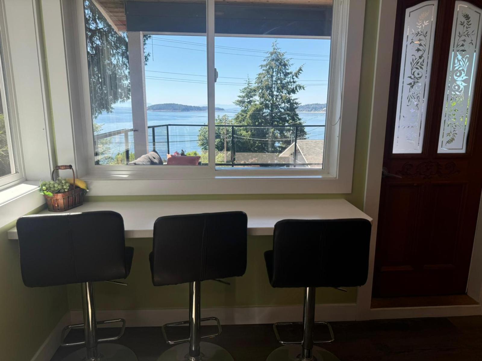 Relaxing 3bdr 2bth Home with Gorgeous View