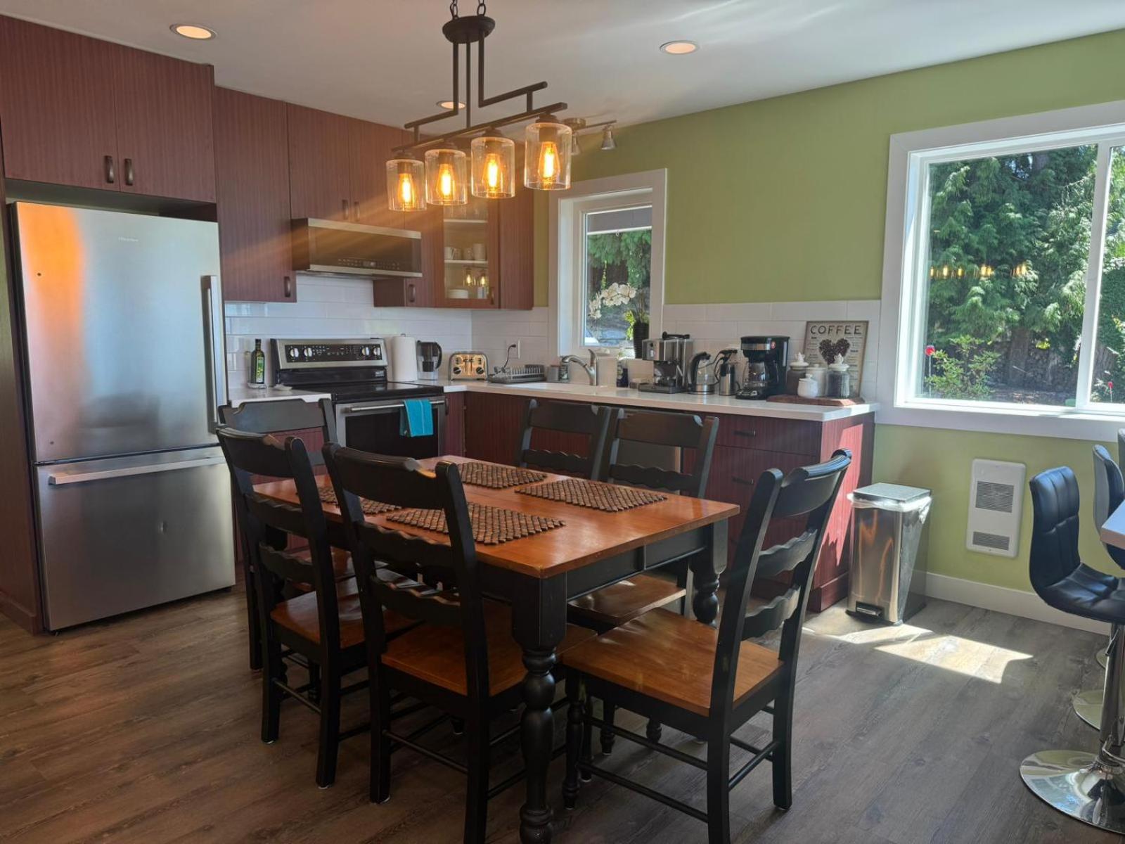 Relaxing 3bdr 2bth Home with Gorgeous View