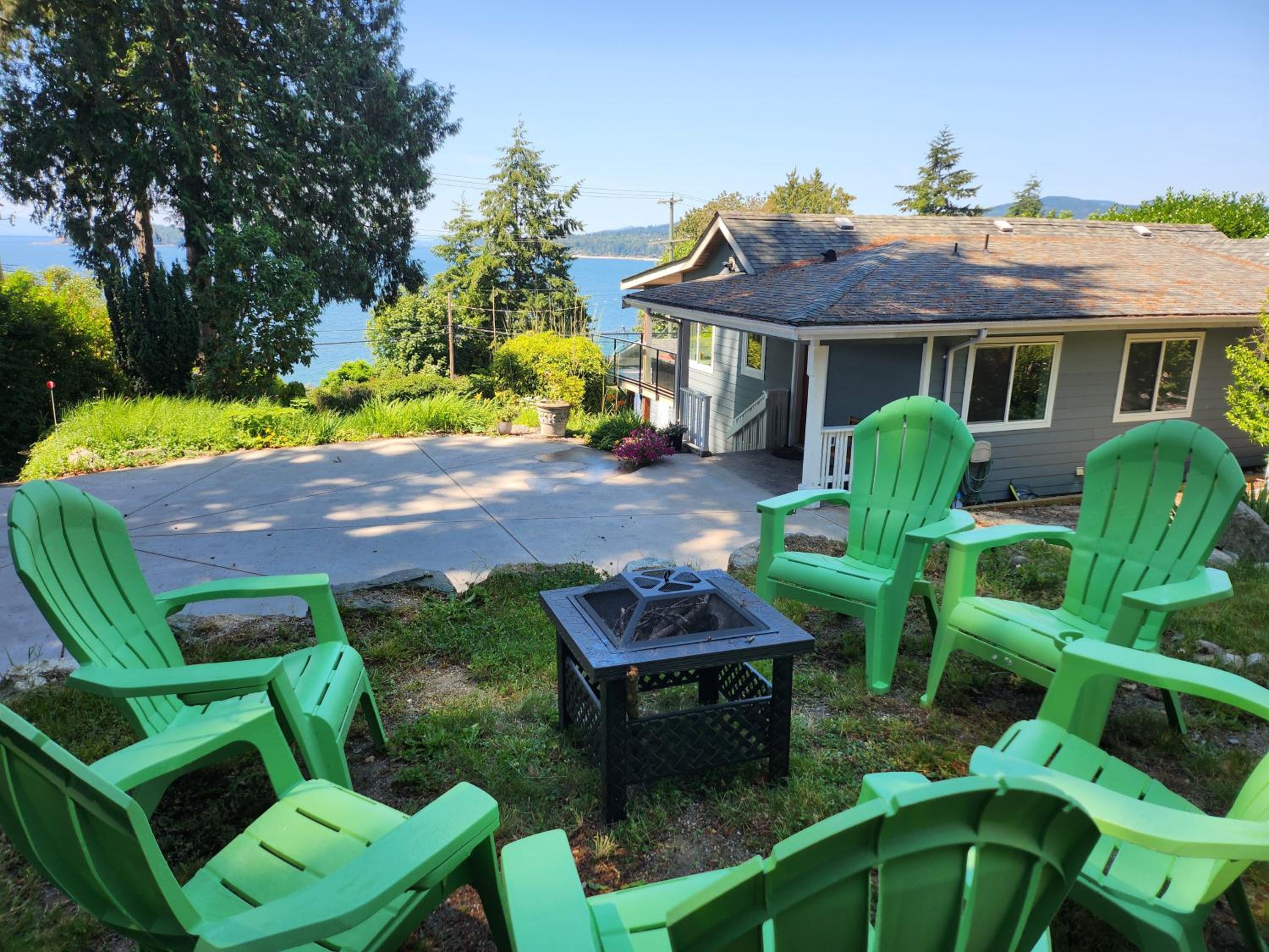 Relaxing 3bdr 2bth Home with Gorgeous View