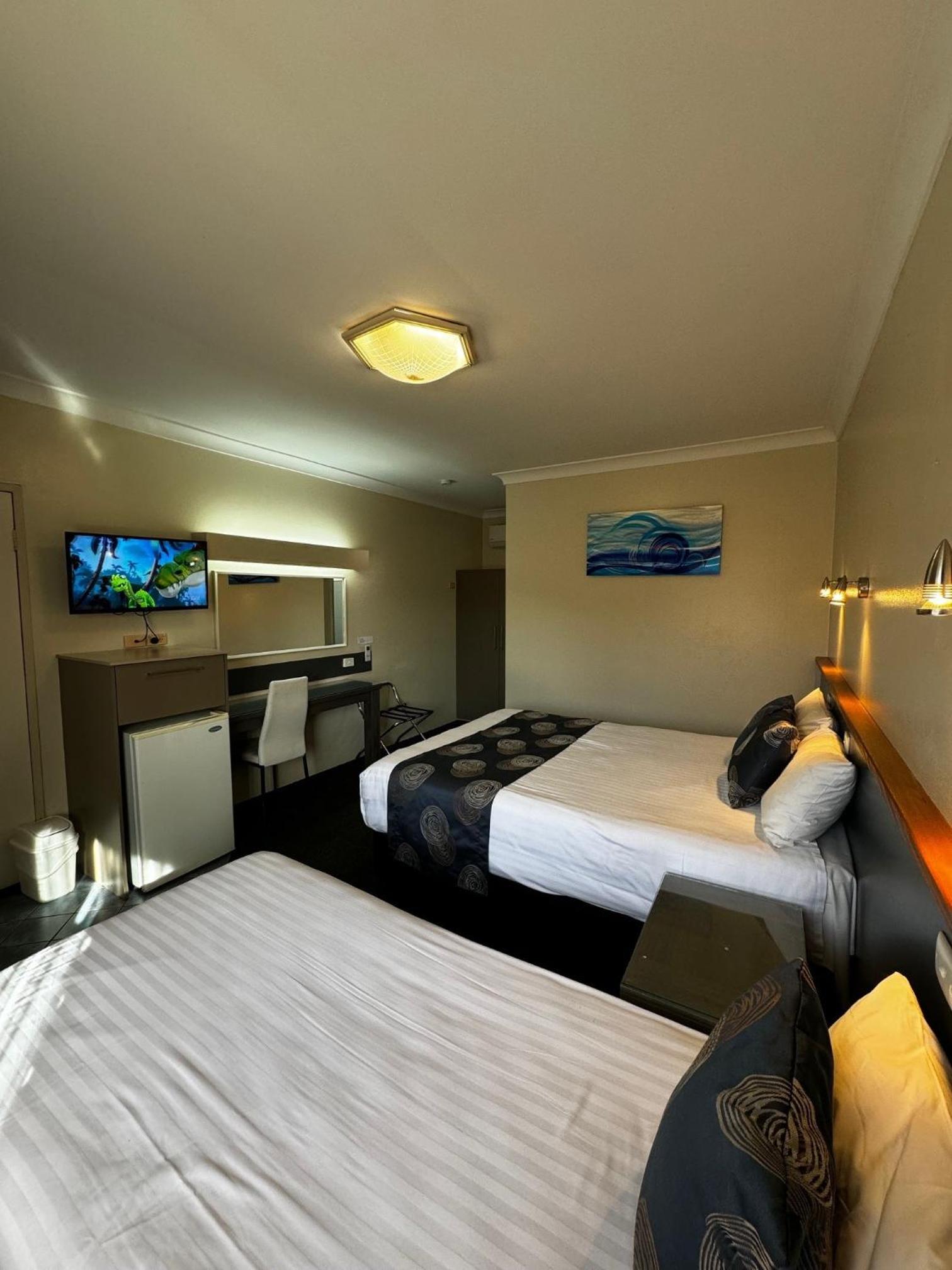 Acacia Motel