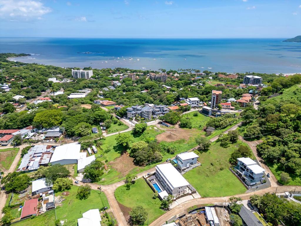 Villa Maravilla Estates, Tamarindo Beach, Prime Location, Family & Friends