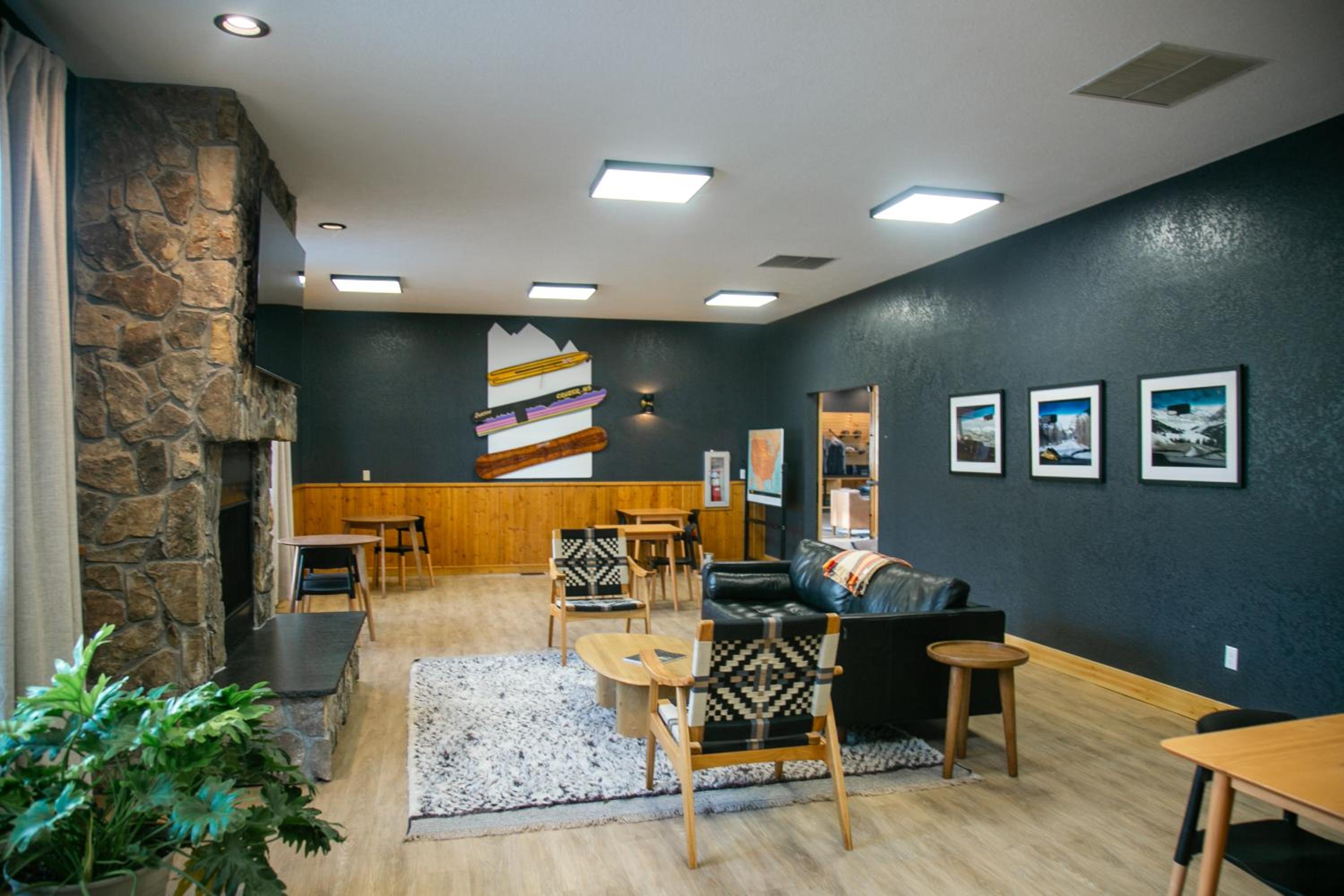 LOGE Wolf Creek