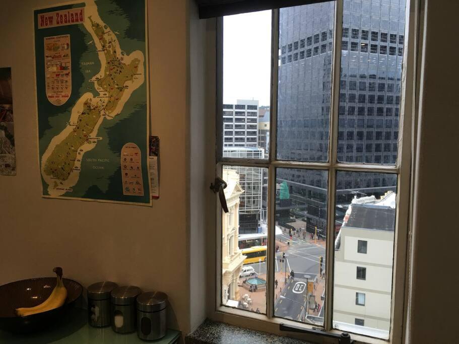 Outstanding Central Lambton Quay Apartment