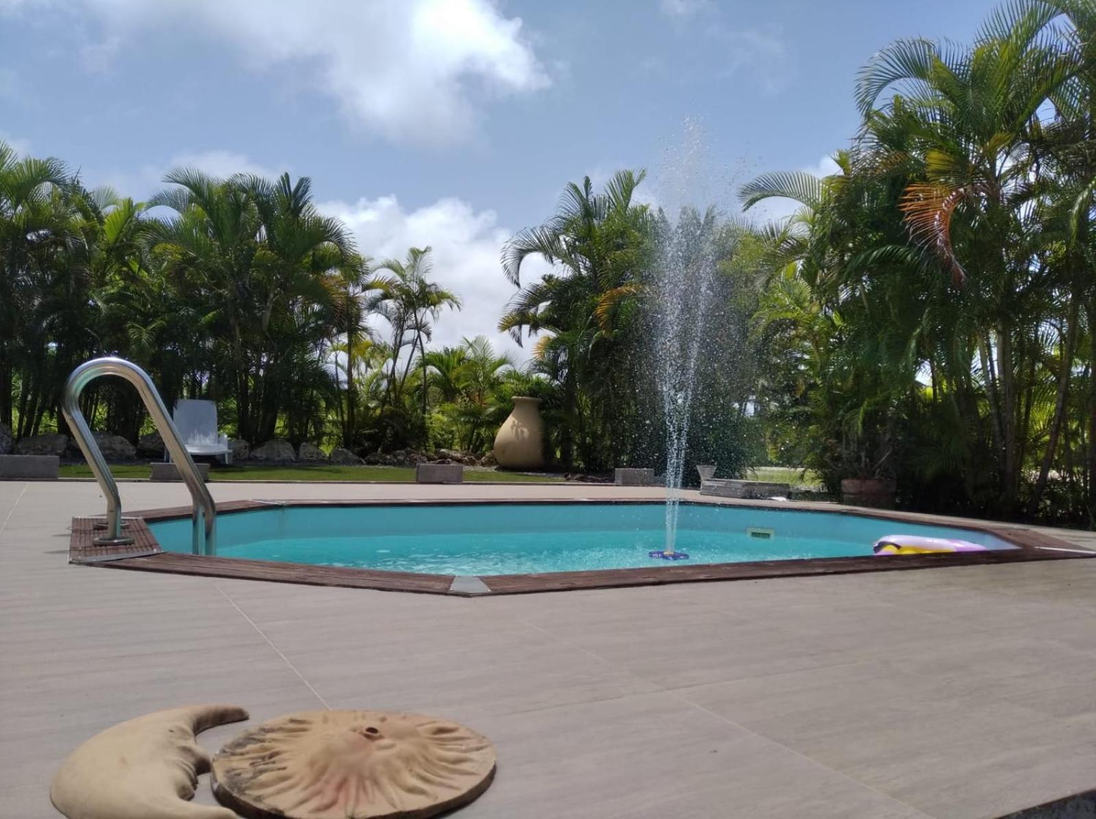 L'ASETA Paradise - hotel in Rue Thibault, section chapelle, Grand-Bourg