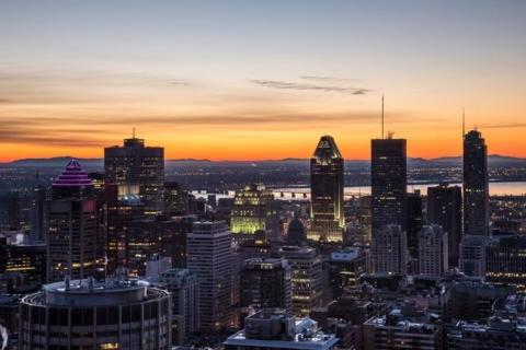 Spectacular Skyline Views - Downtown Montreal - Luxury Condo & Penthouse