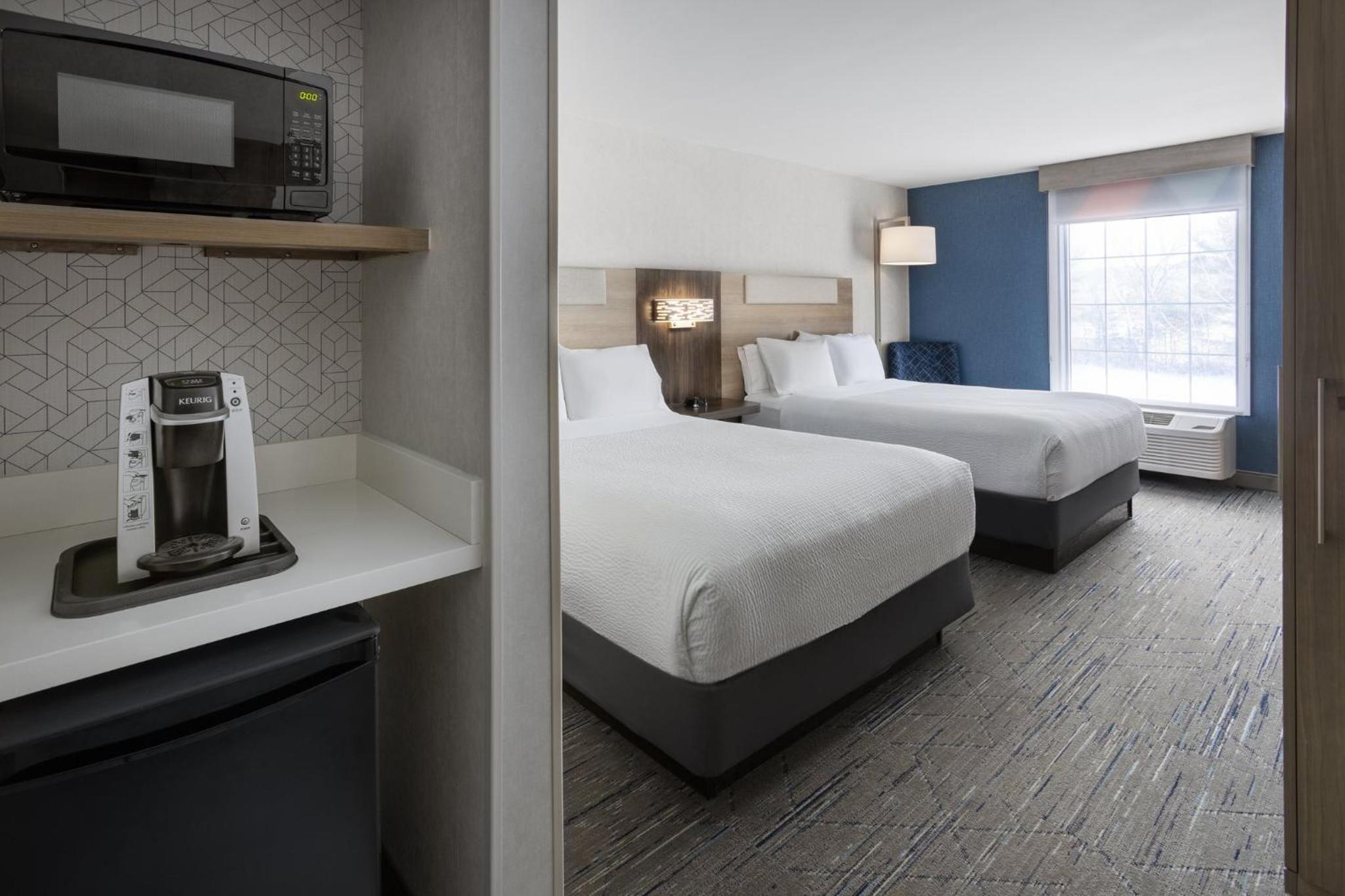 Brattleboro Vacations - Holiday Inn Express Hotel  Suites Brattleboro, an IHG Hotel - Property Image 39