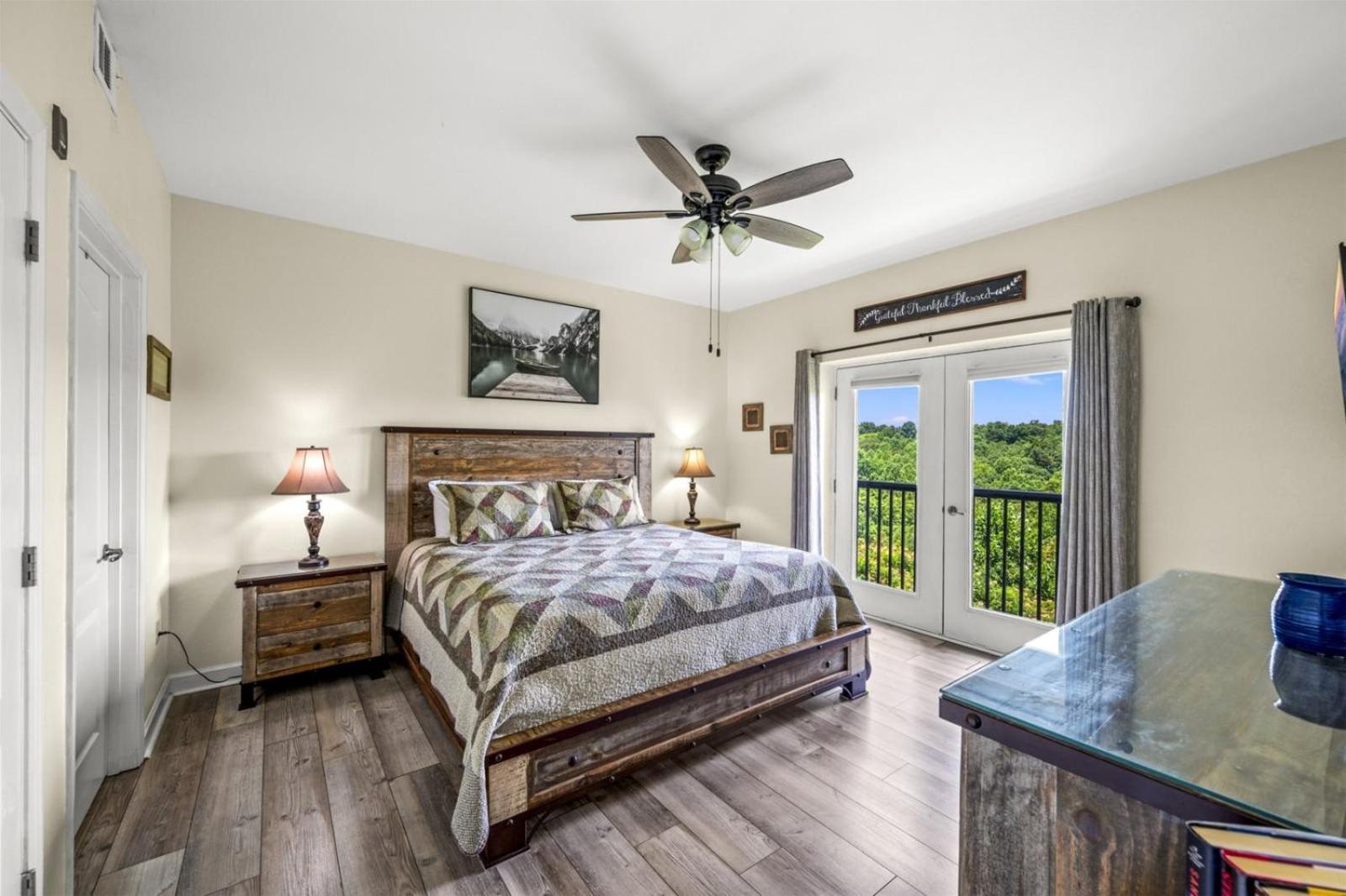 Top Rated Condo - Mtn Views- POOLS- Playground view 2