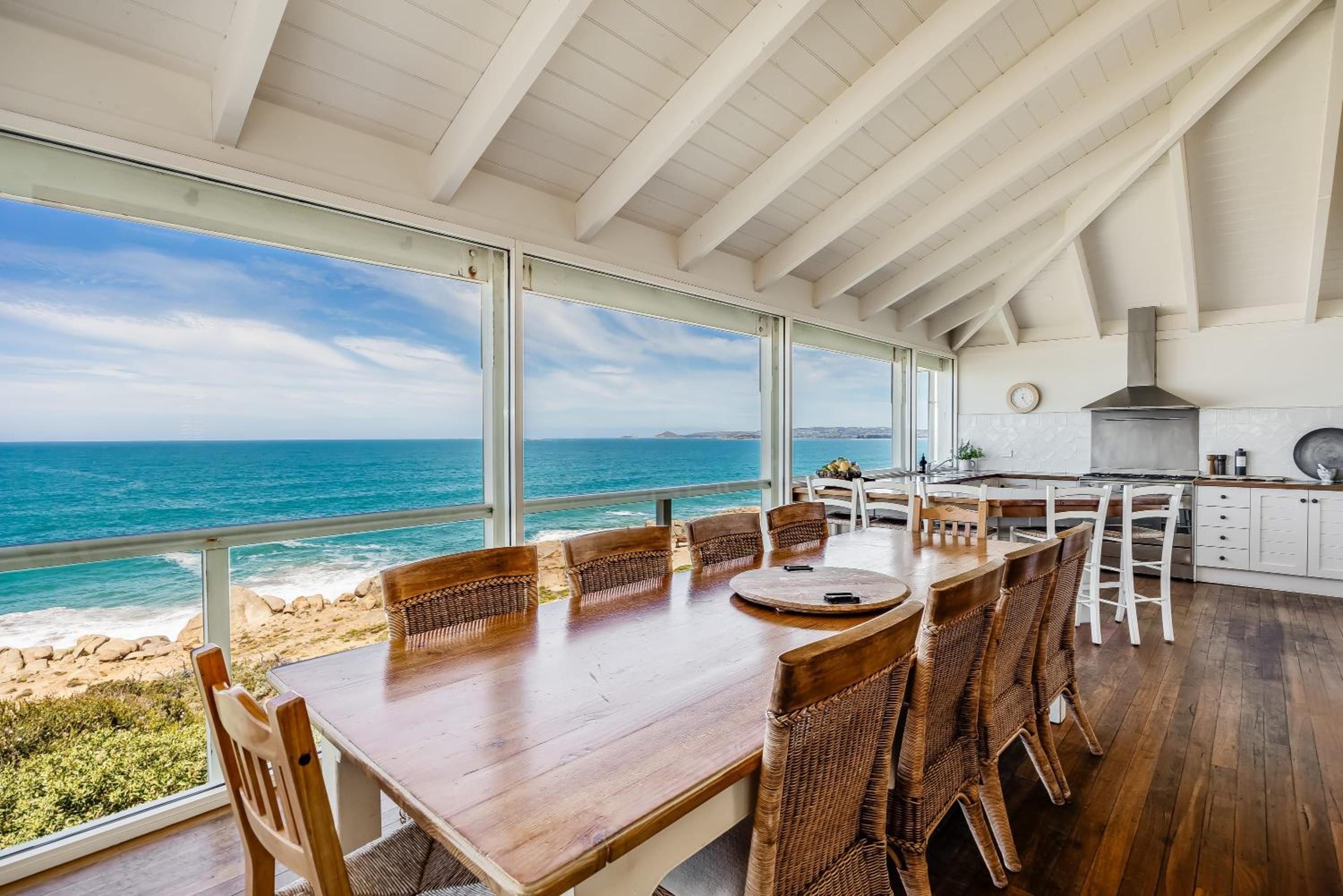 St Helens - Absolute Ocean Frontage - 1 The Strand Port Elliot- Linen Included