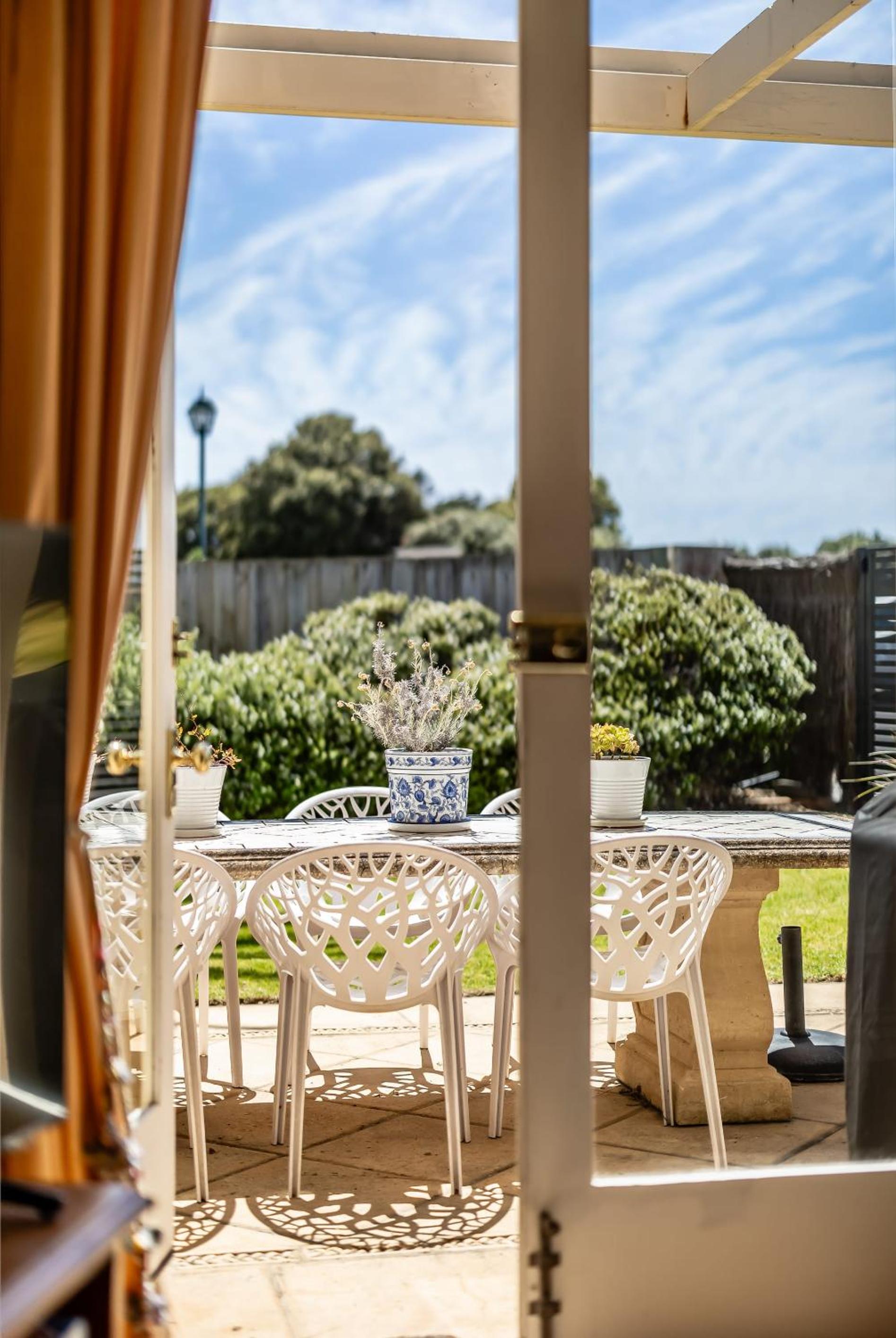 St Helens - Absolute Ocean Frontage - 1 The Strand Port Elliot- Linen Included