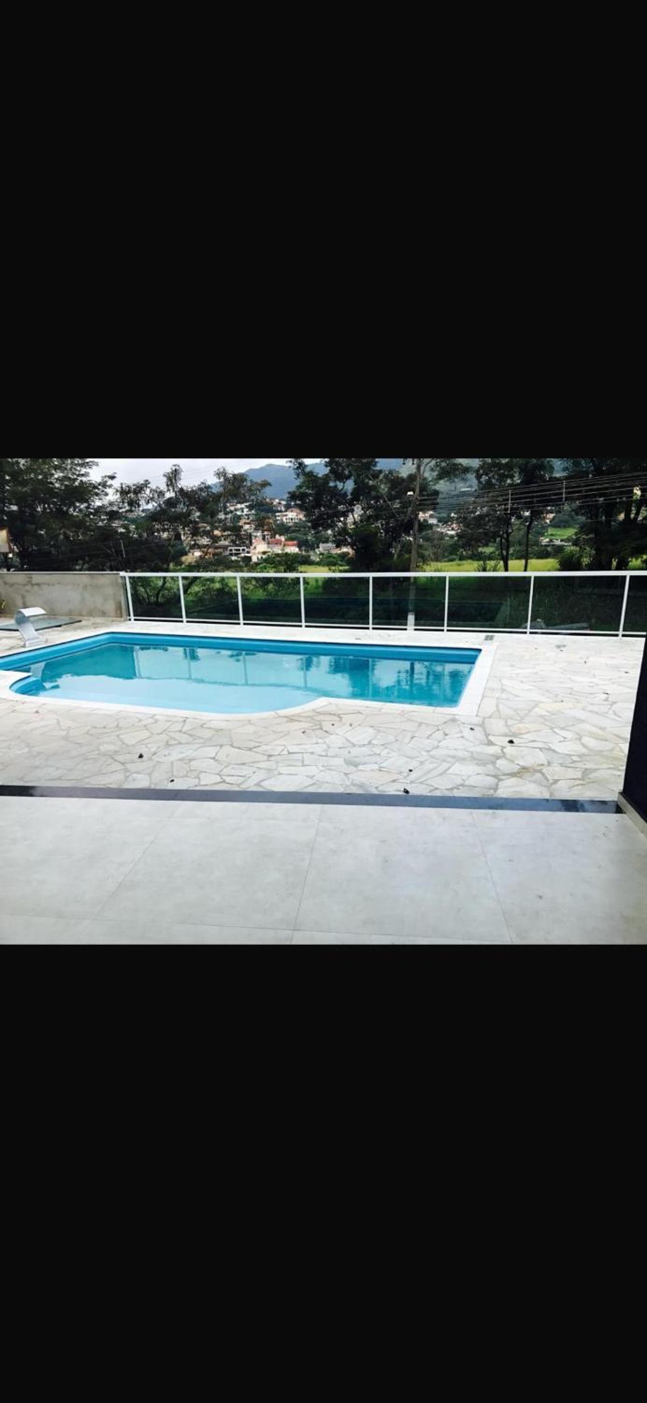 Linda casa no Pouso de Asa Delta