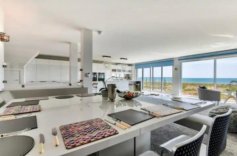 Seaside Place on Shoreham Beach with Hot Tub view 3