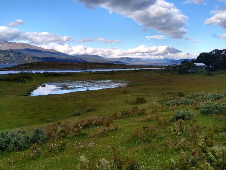 Cabaña autosustentable, a orillas del canal Beagle
