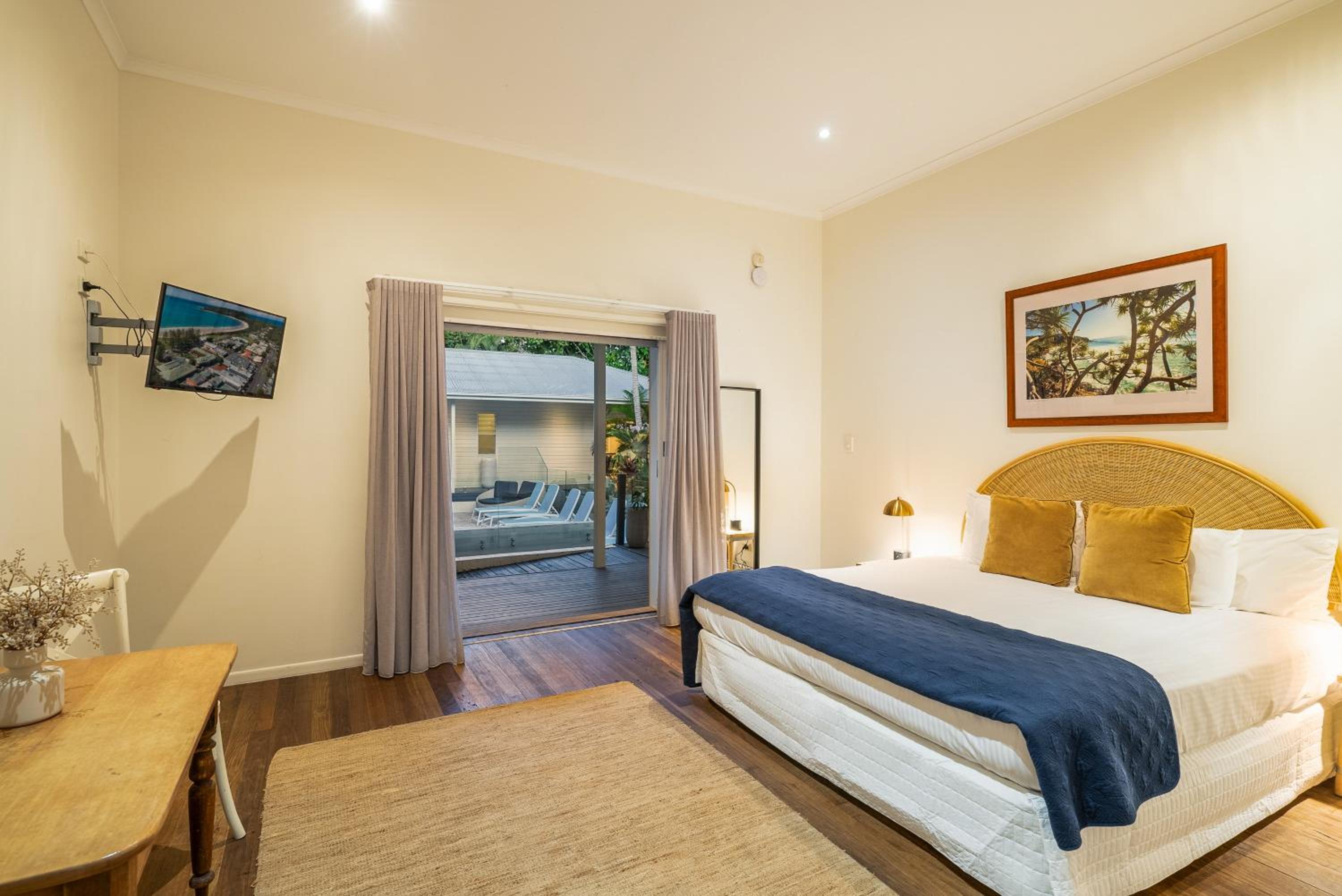 hotel room