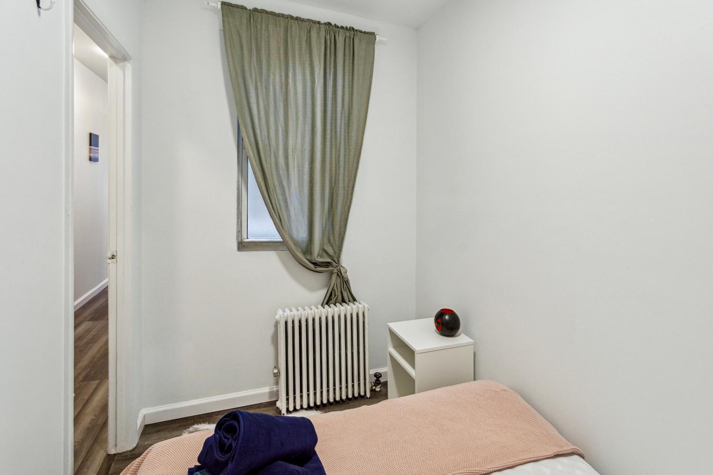 3 Bedroom Family Apartment in Hells Kitchen